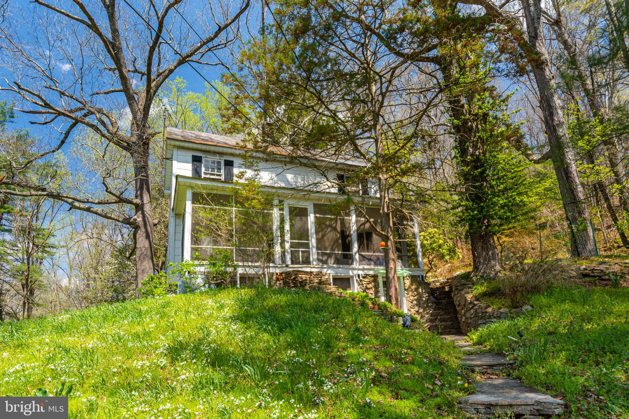 WINDSOR  MILL - Residential