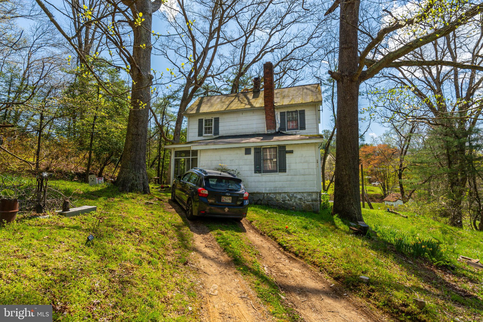 WINDSOR  MILL - Residential