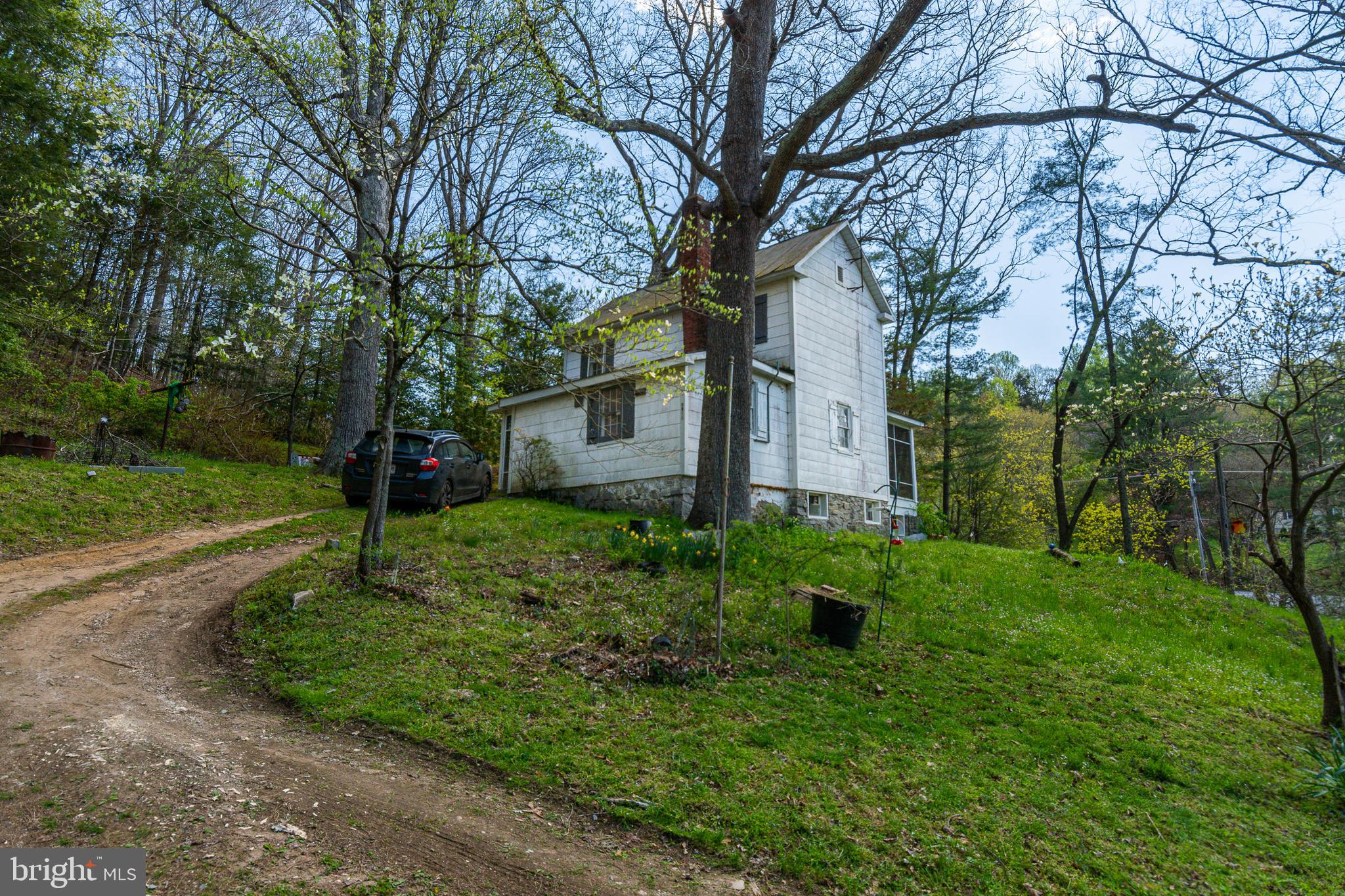 WINDSOR  MILL - Residential