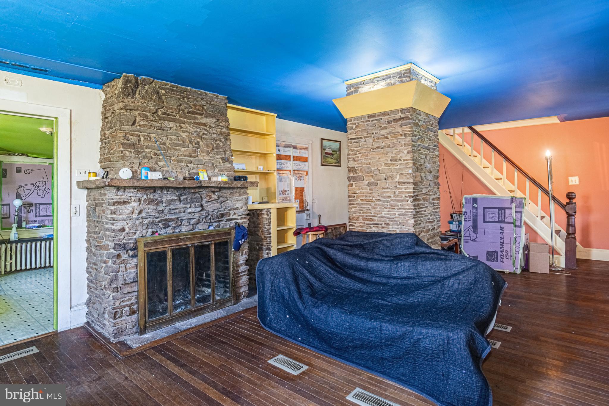 WINDSOR  MILL - Residential