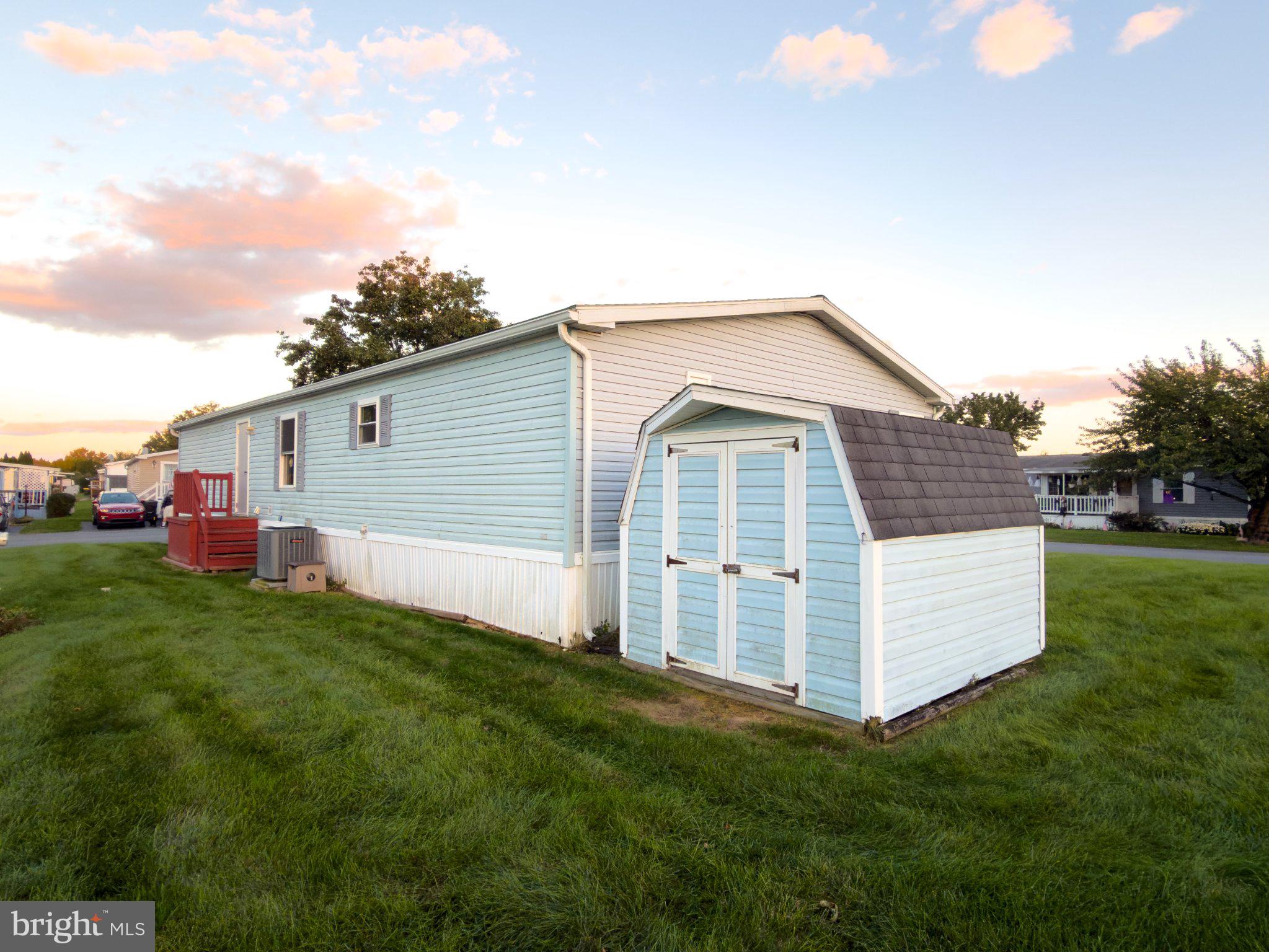 201 SILVER WIND COURT N
