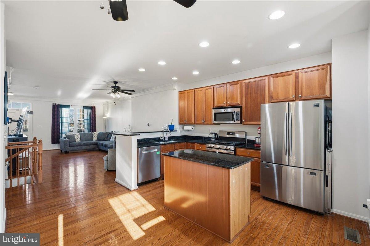 POTOMAC STATION - Residential