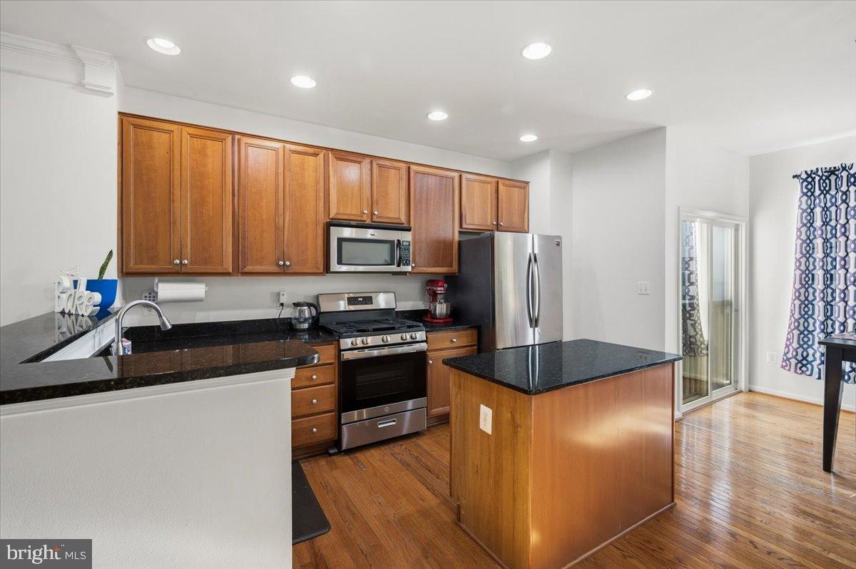 POTOMAC STATION - Residential