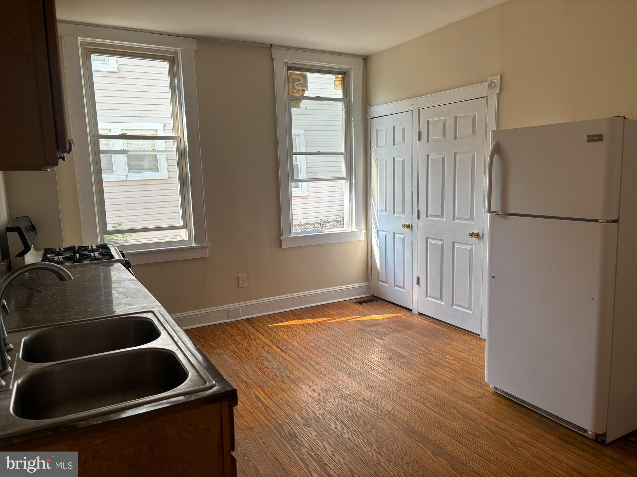 25 EGGES LANE APT.1