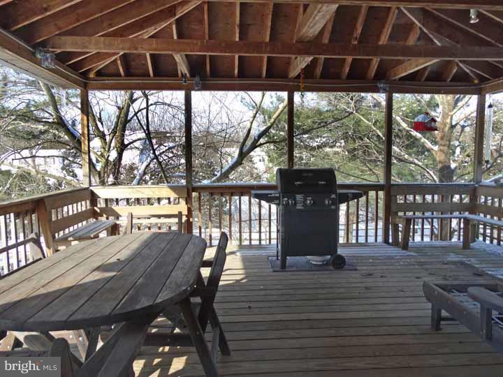 NEWTOWN CROSSING - Residential