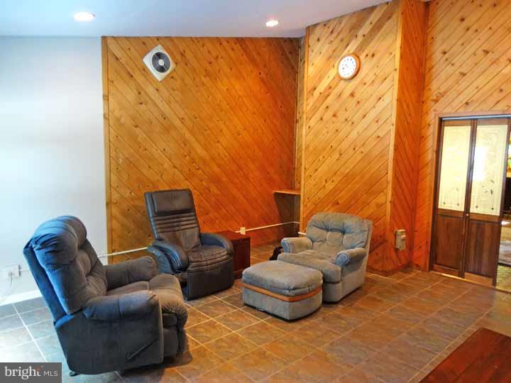 NEWTOWN CROSSING - Residential