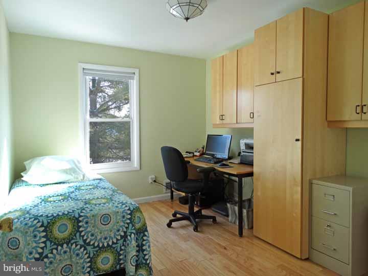 NEWTOWN CROSSING - Residential