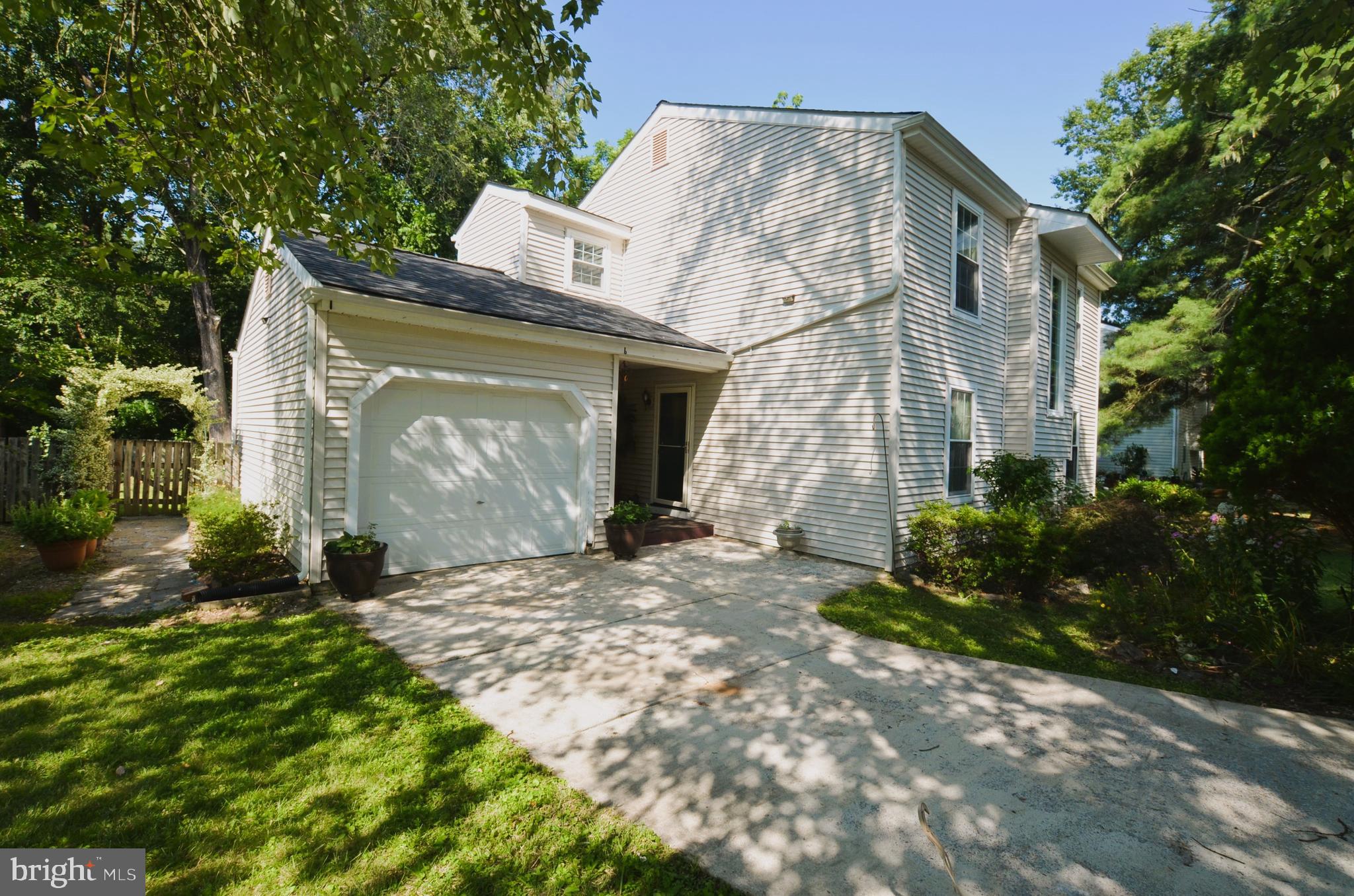29 N FAWN DRIVE