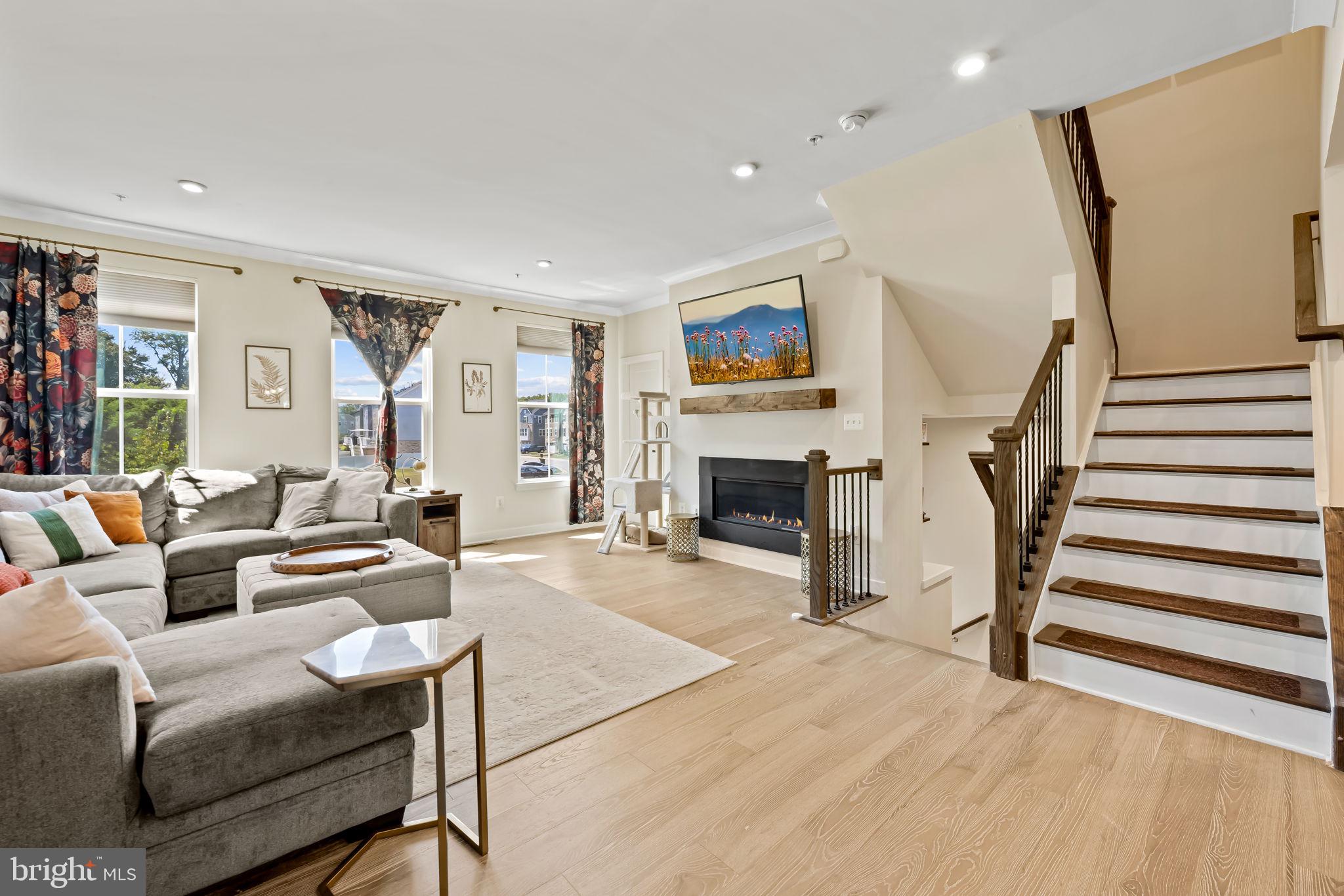 EDGEMERE/SPARROWS POINT - Residential