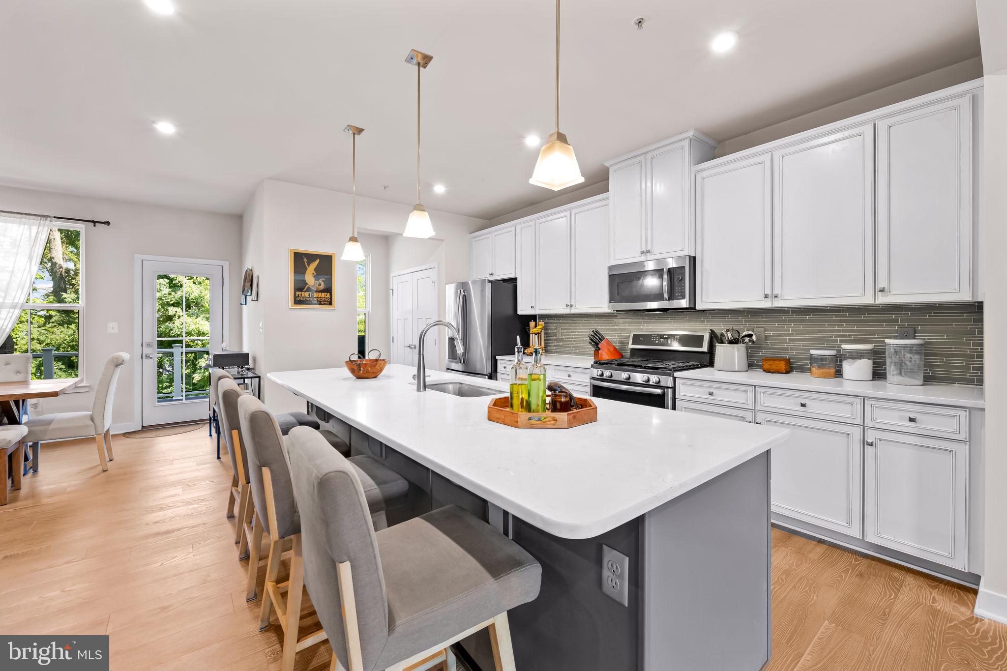 EDGEMERE/SPARROWS POINT - Residential