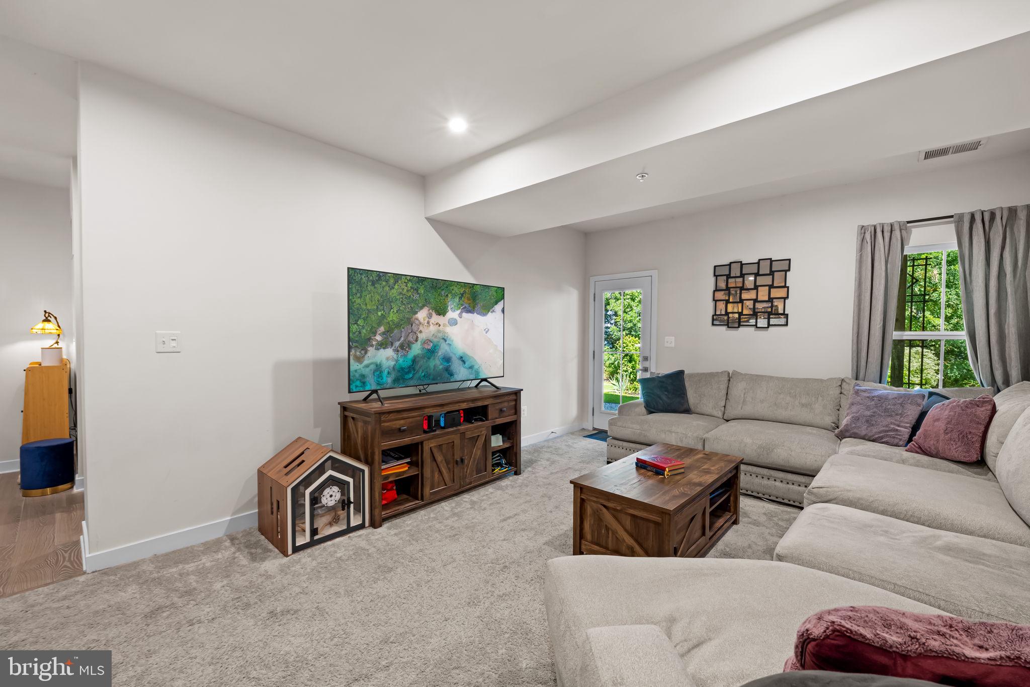 EDGEMERE/SPARROWS POINT - Residential