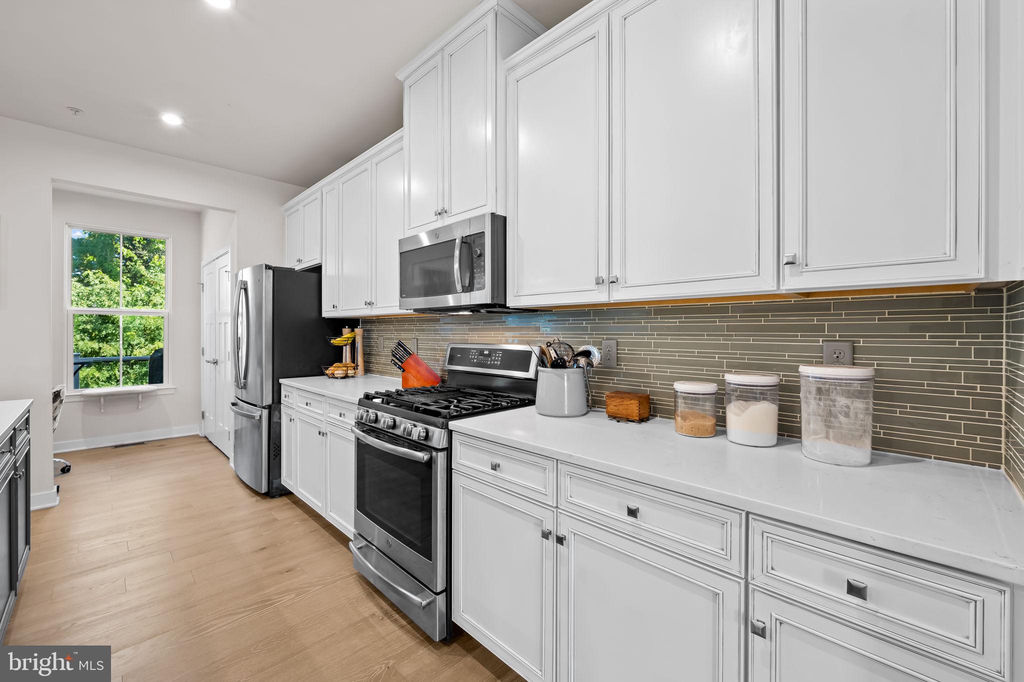 EDGEMERE/SPARROWS POINT - Residential