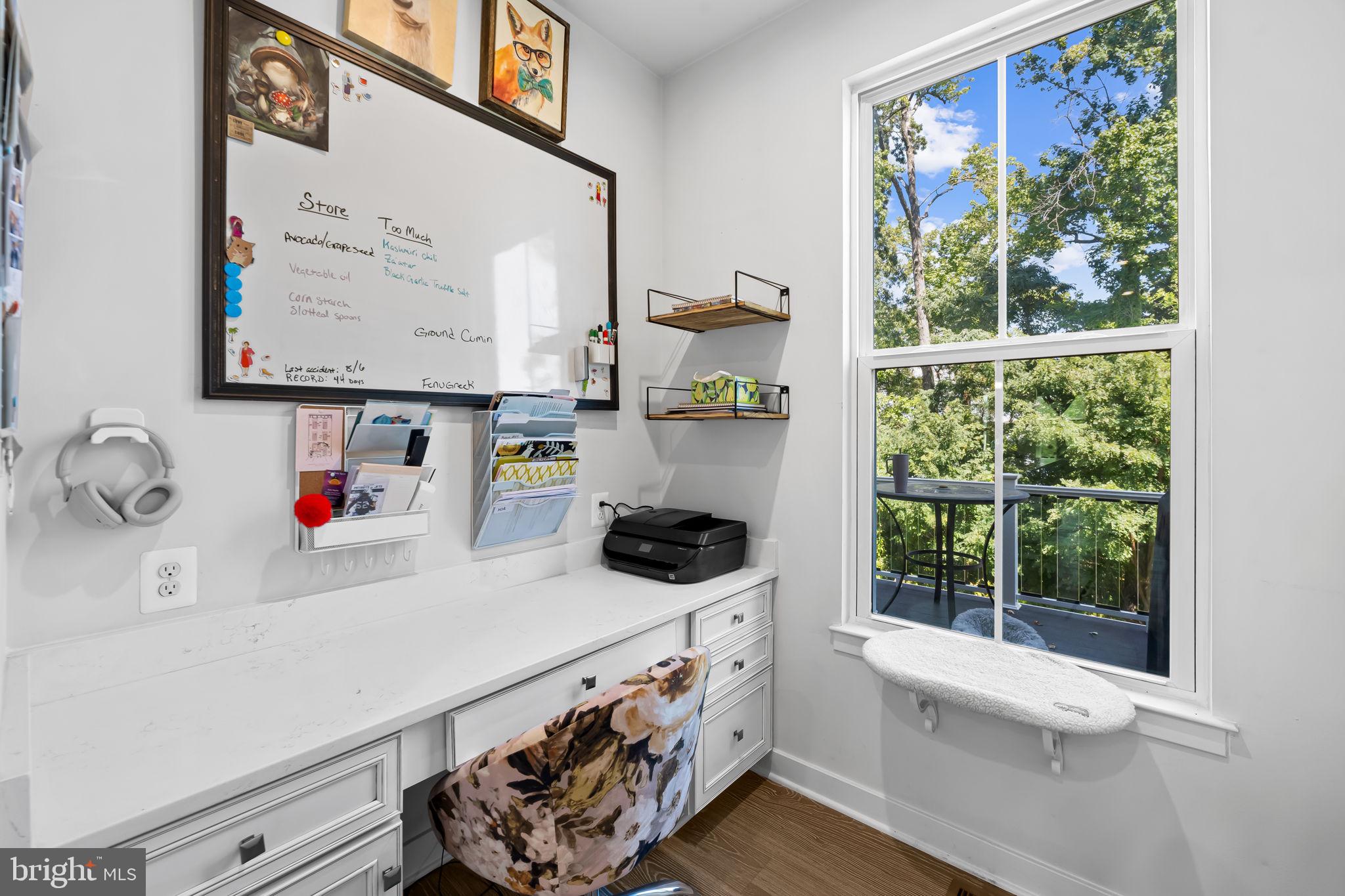 EDGEMERE/SPARROWS POINT - Residential