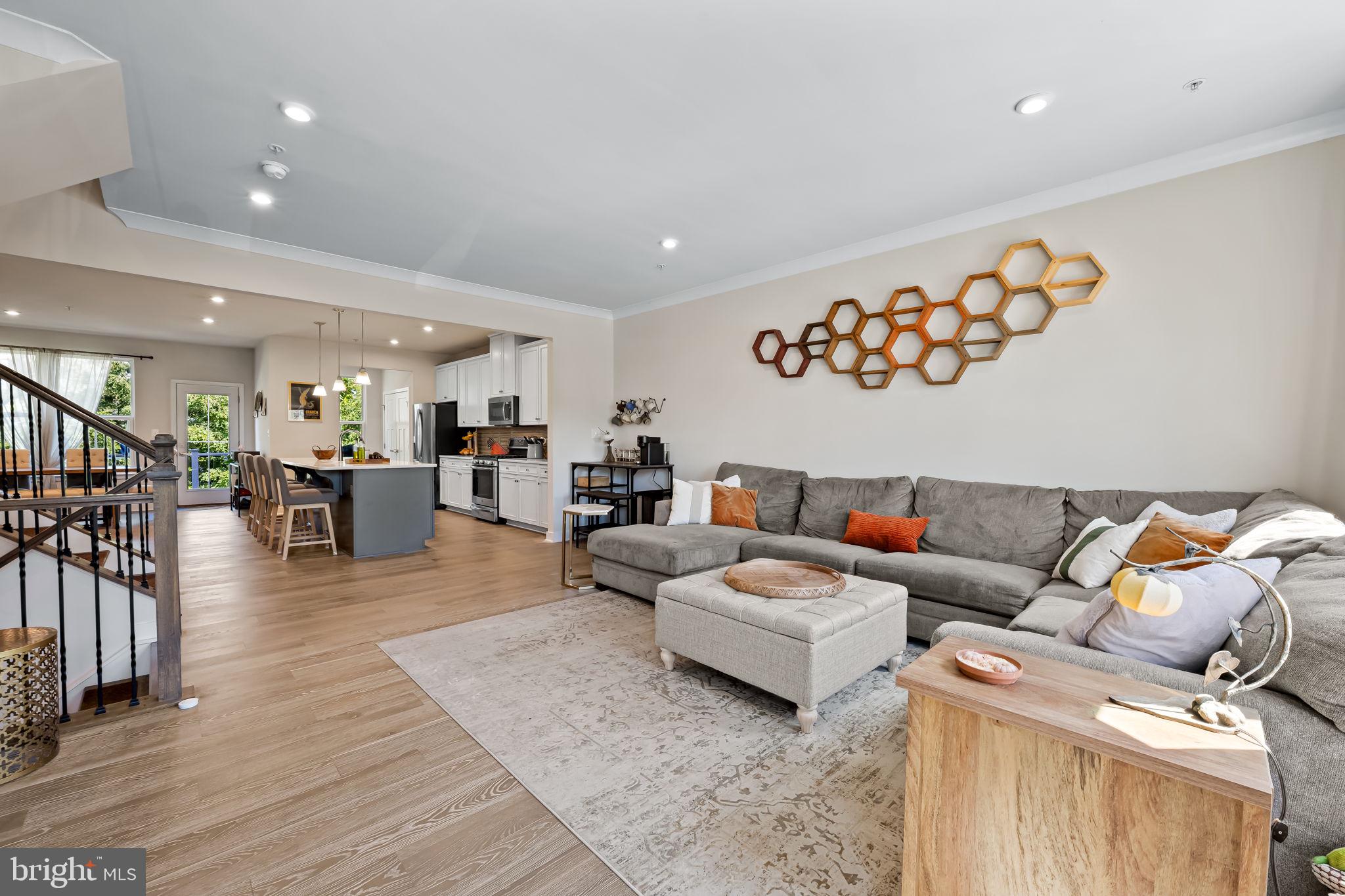 EDGEMERE/SPARROWS POINT - Residential