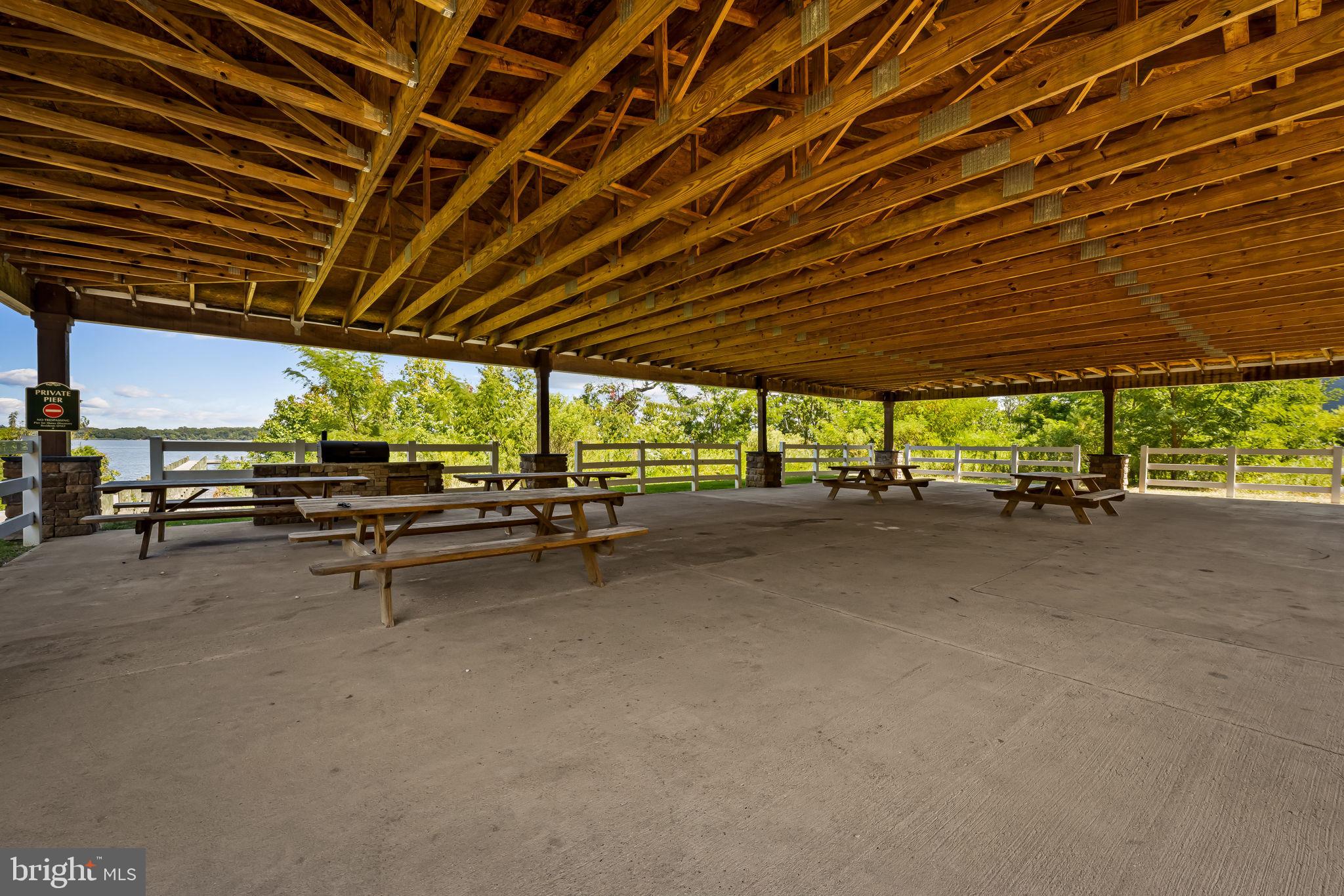 EDGEMERE/SPARROWS POINT - Residential