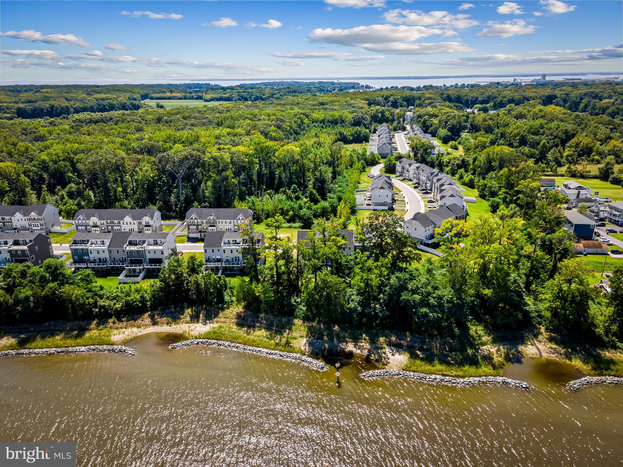 EDGEMERE/SPARROWS POINT - Residential