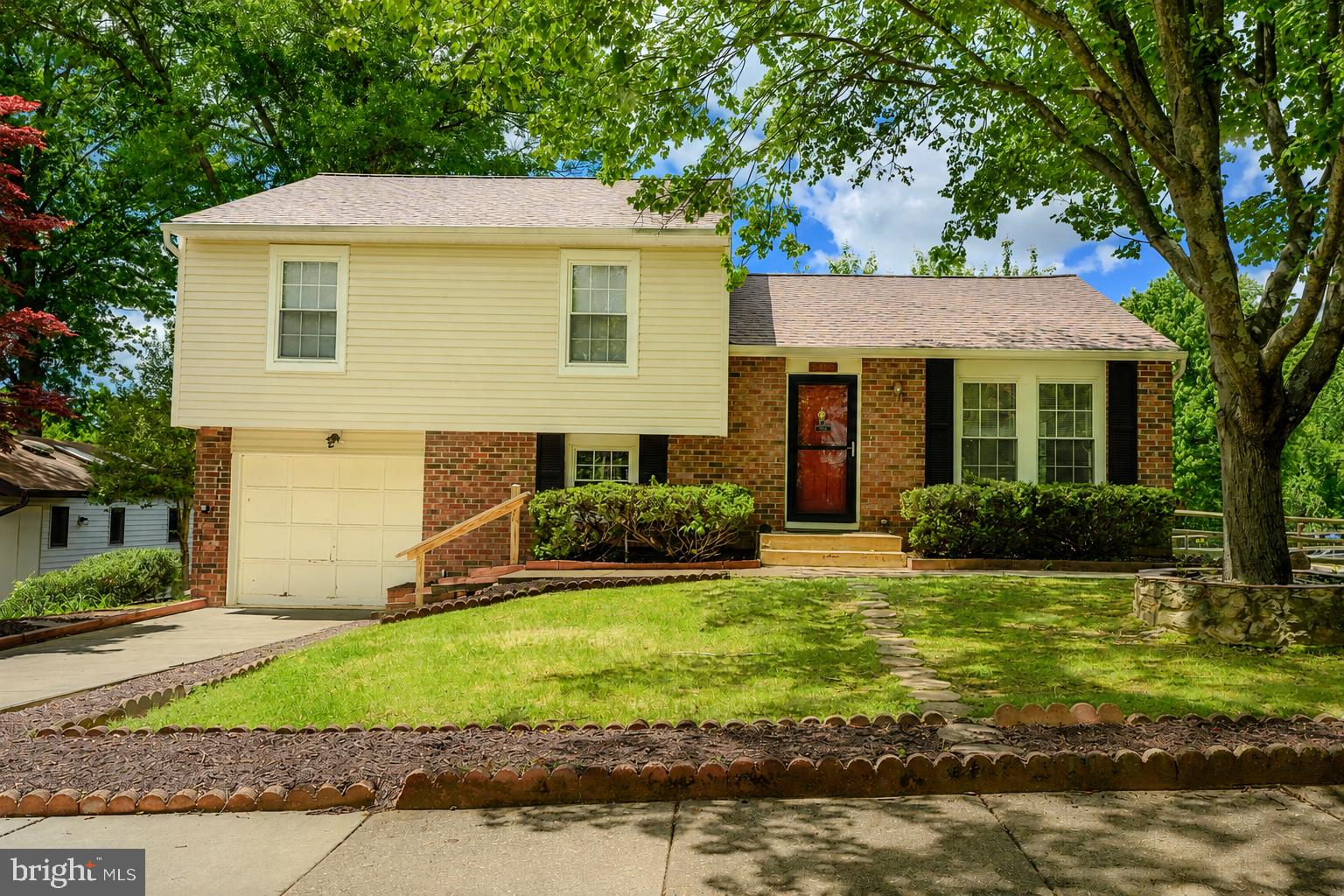 THUNDER HILL - Residential
