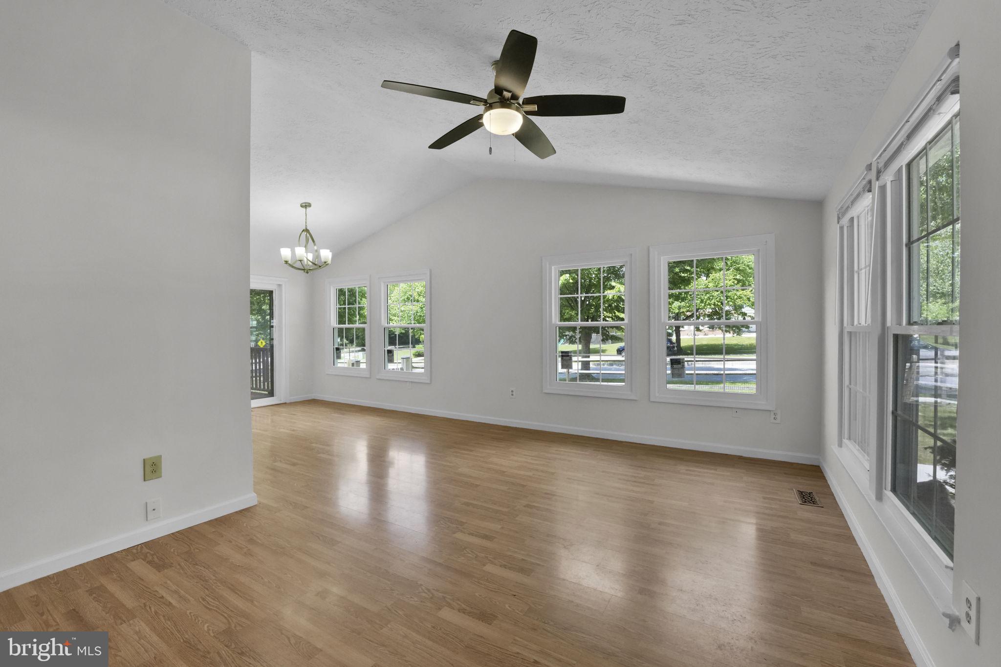 THUNDER HILL - Residential