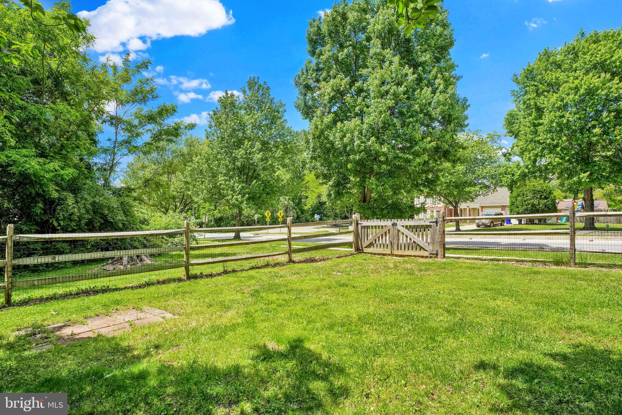 THUNDER HILL - Residential