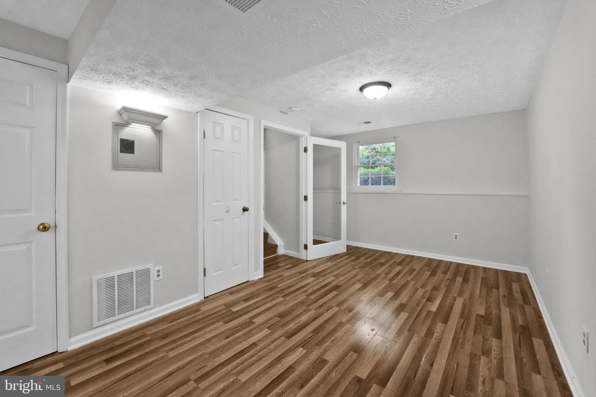 THUNDER HILL - Residential
