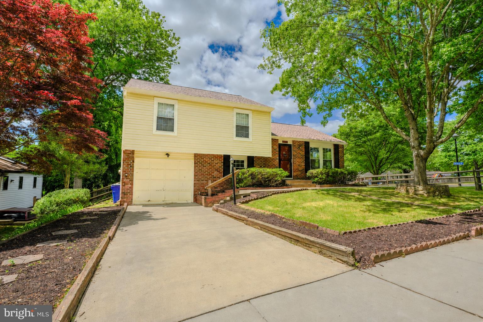 THUNDER HILL - Residential
