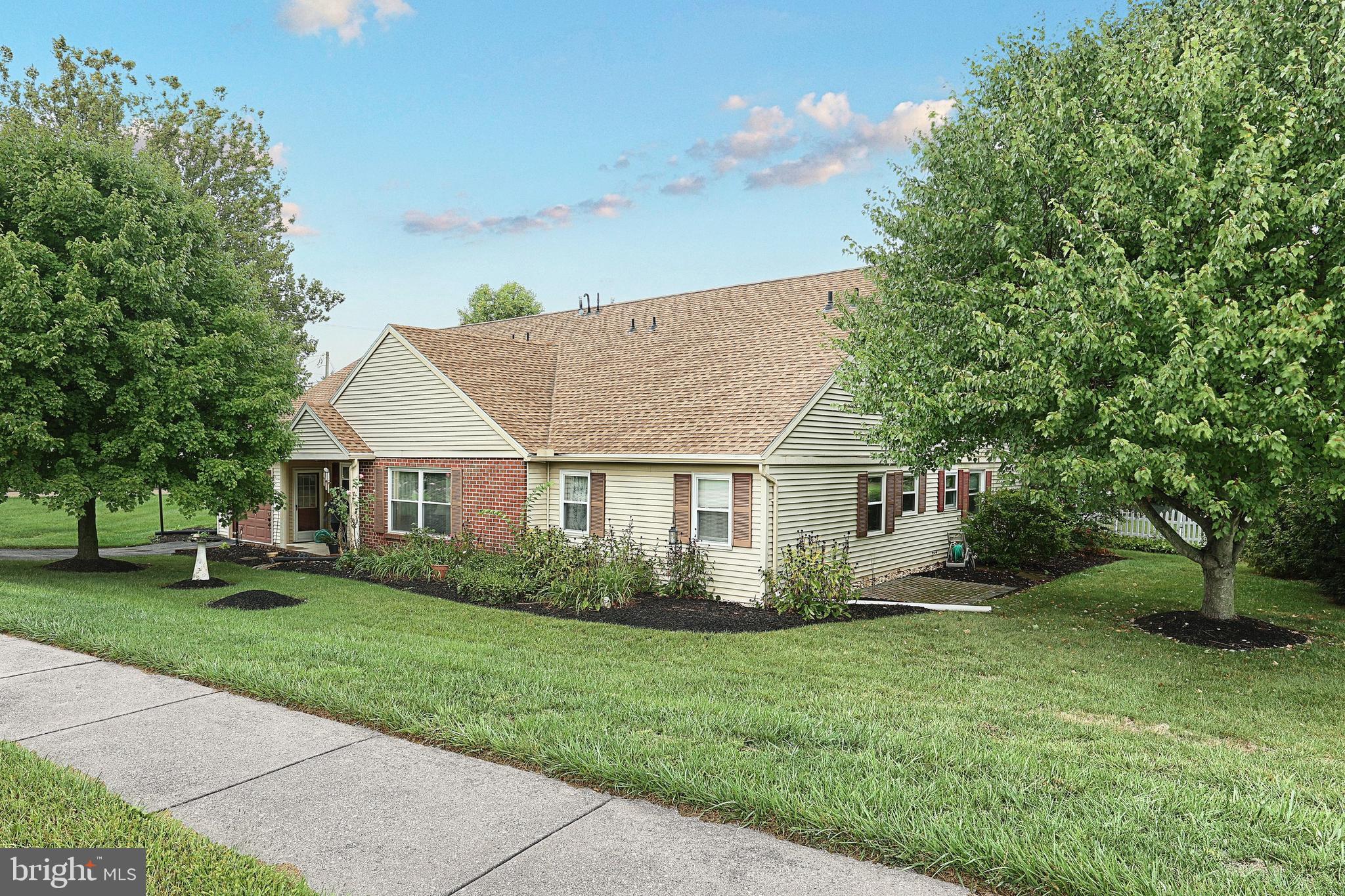 GLEN HOLLOW - Residential