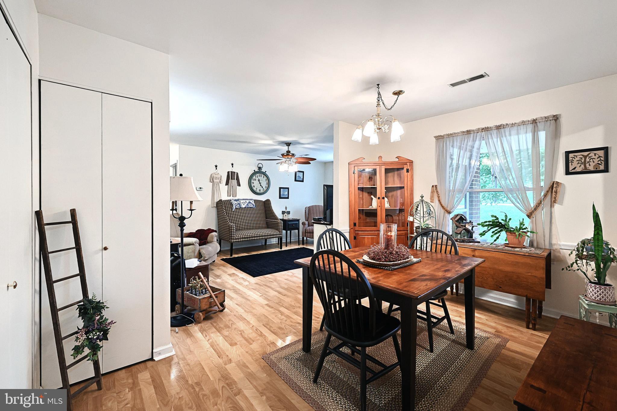 GLEN HOLLOW - Residential