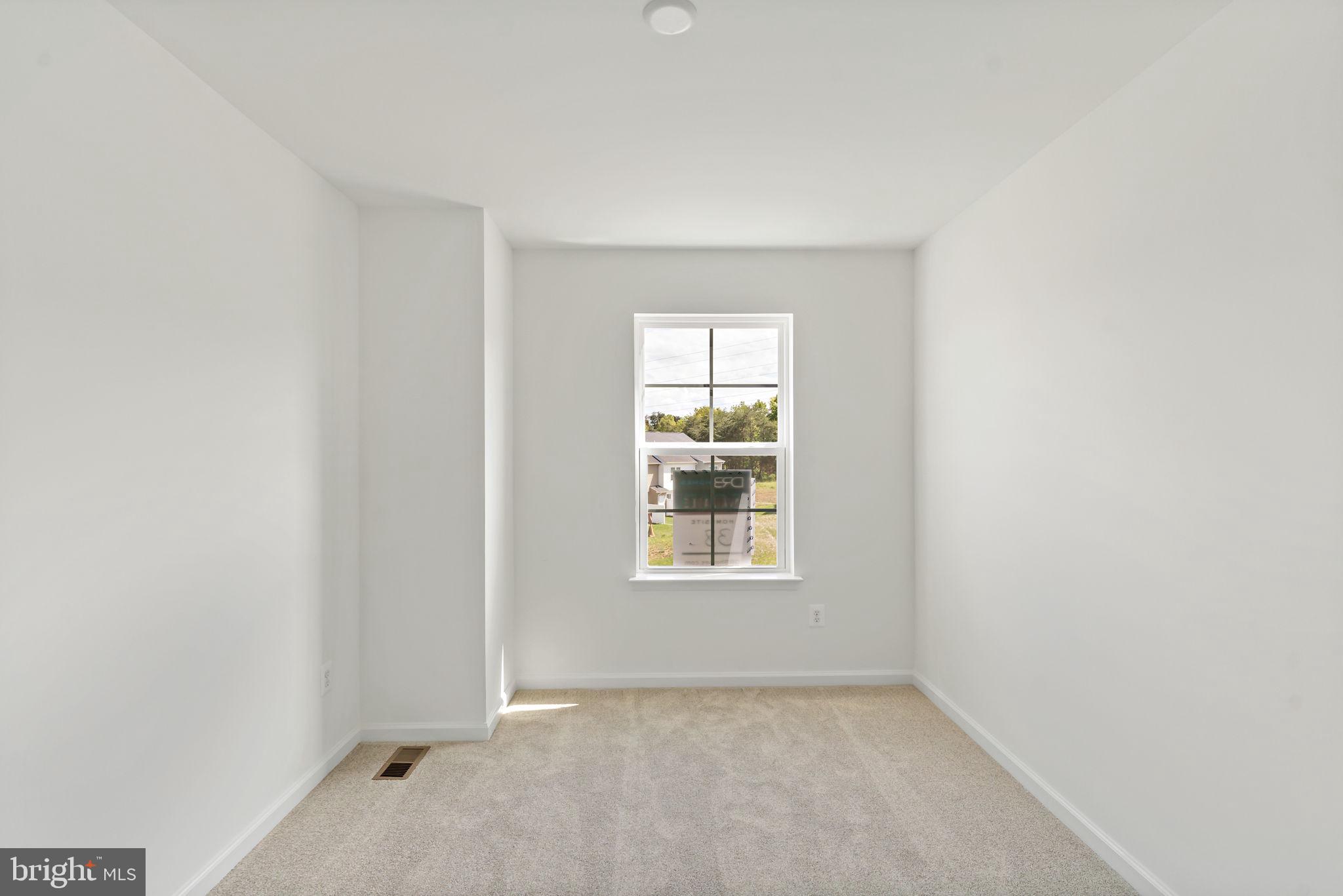 WHISPERING PINES - Residential