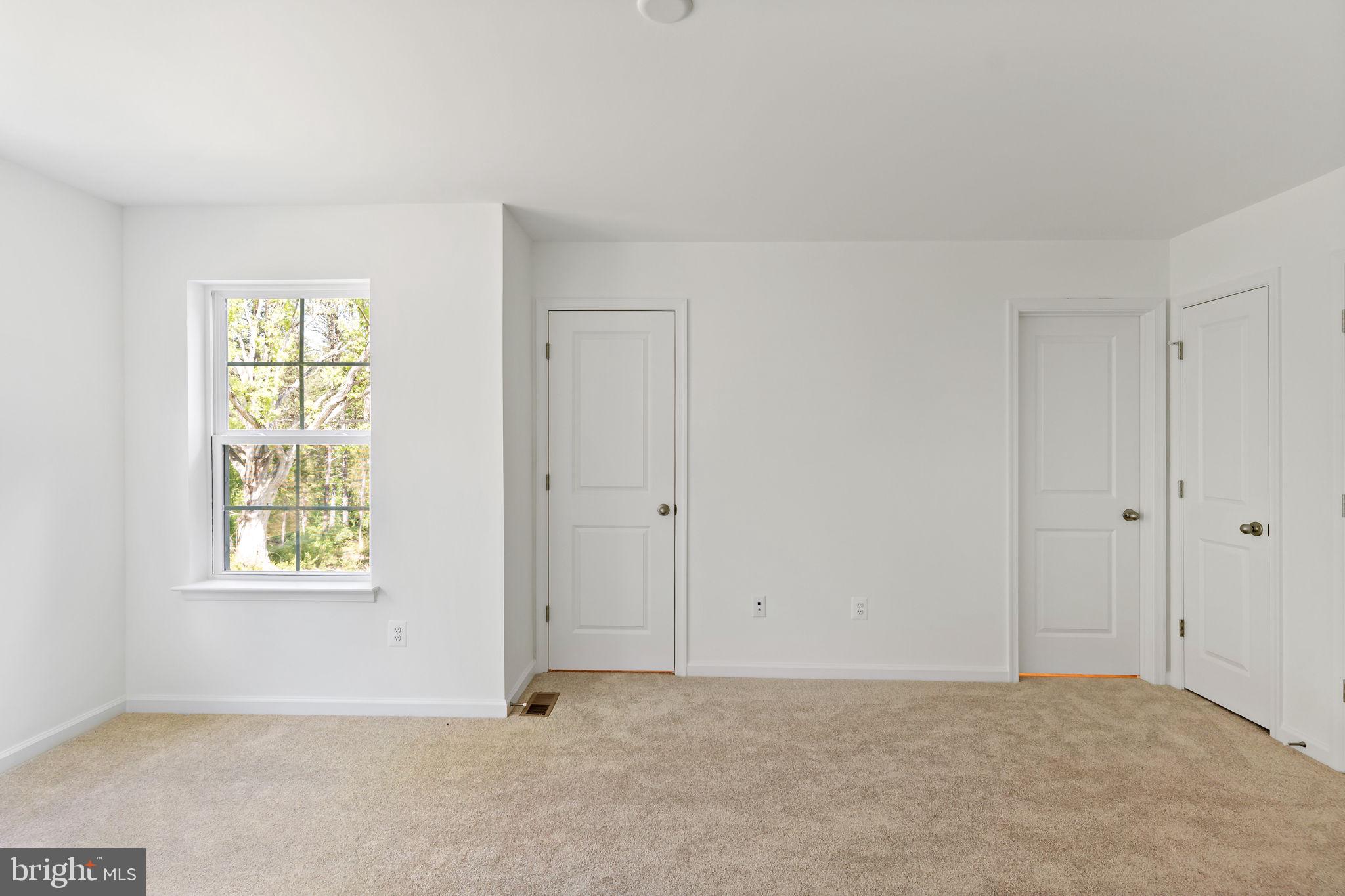 WHISPERING PINES - Residential