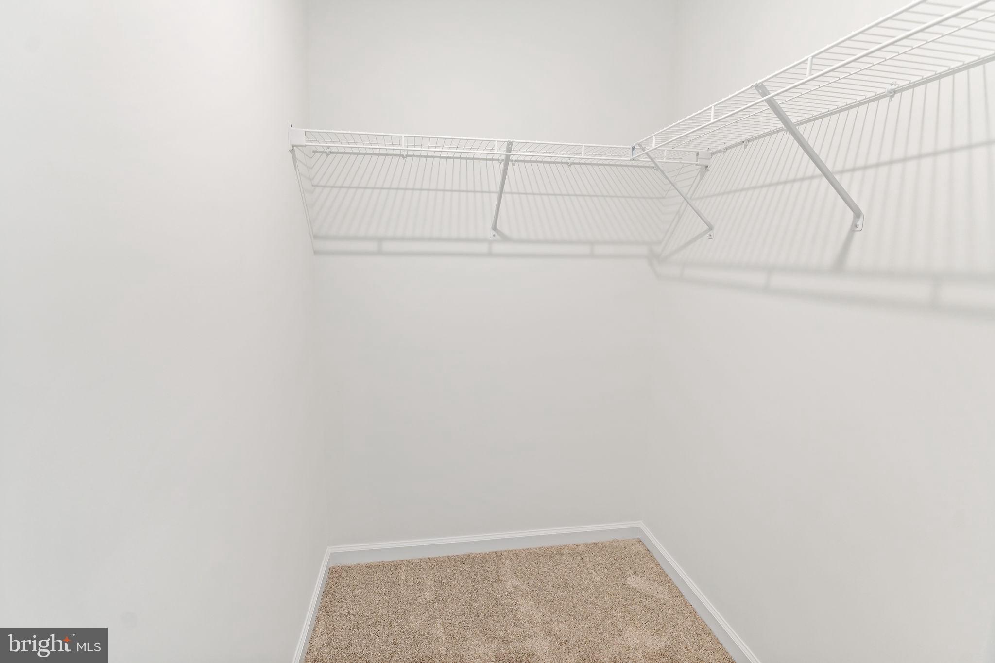 WHISPERING PINES - Residential