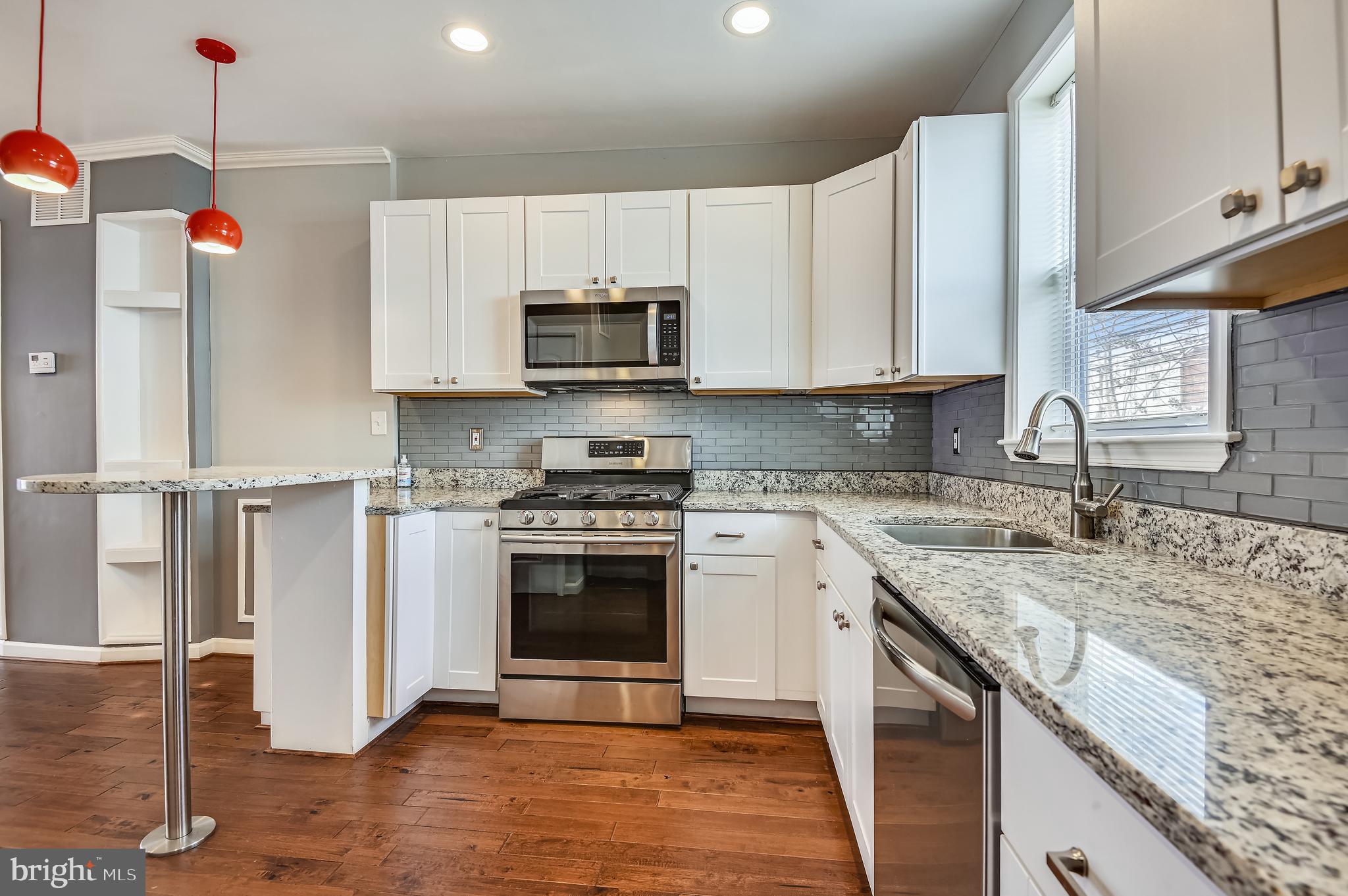 HIGHLANDTOWN - Residential