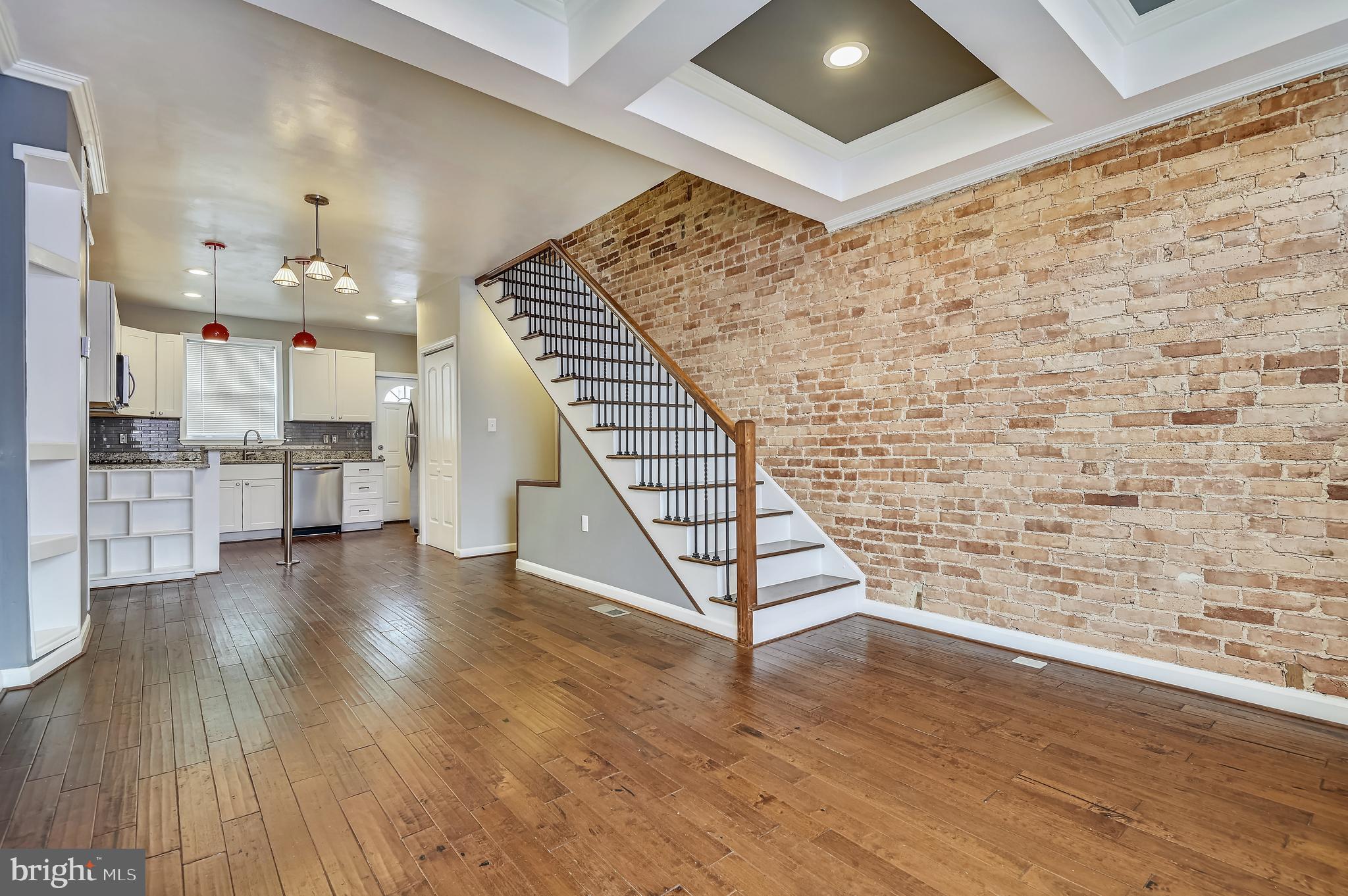 HIGHLANDTOWN - Residential