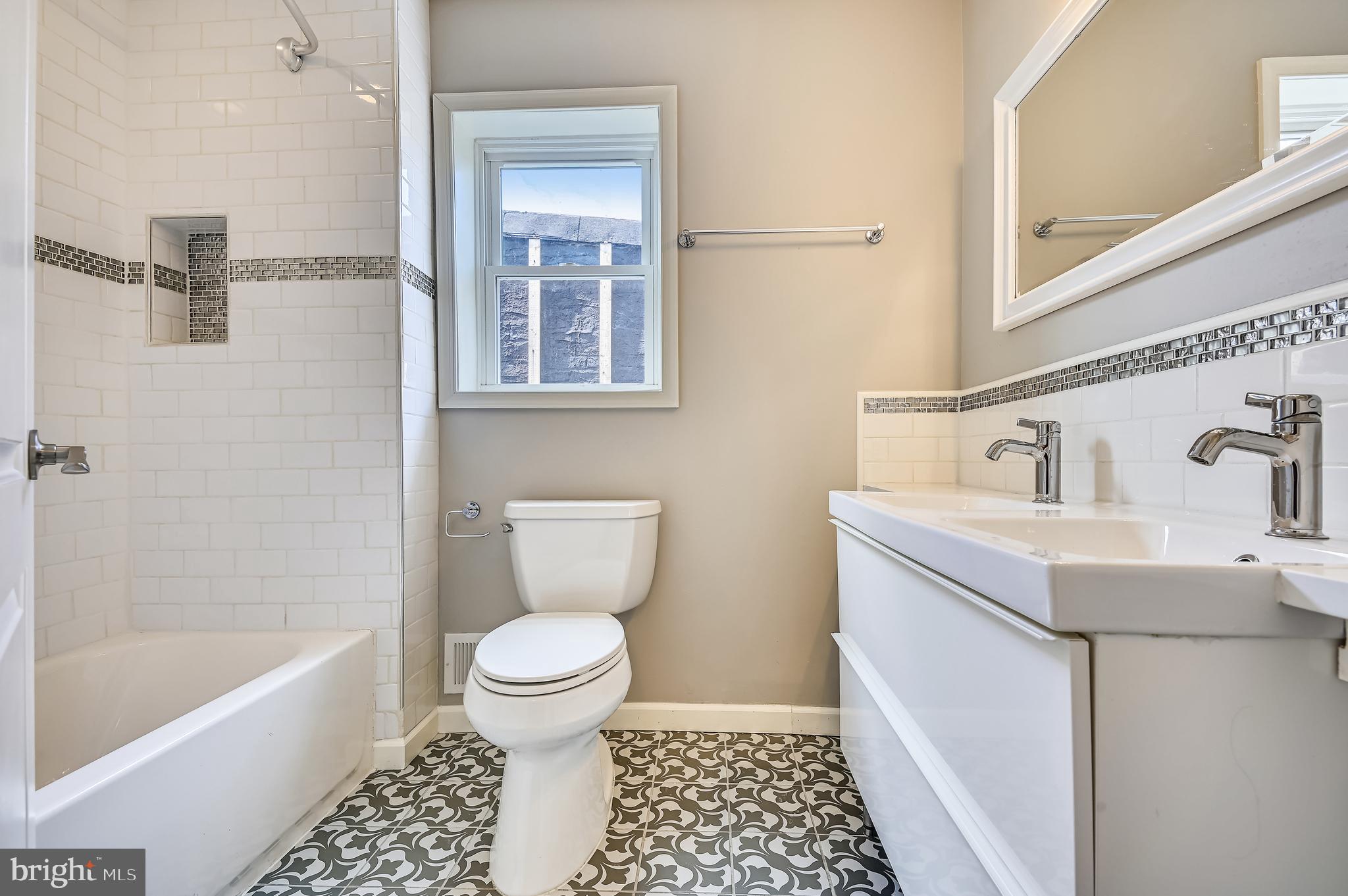 HIGHLANDTOWN - Residential