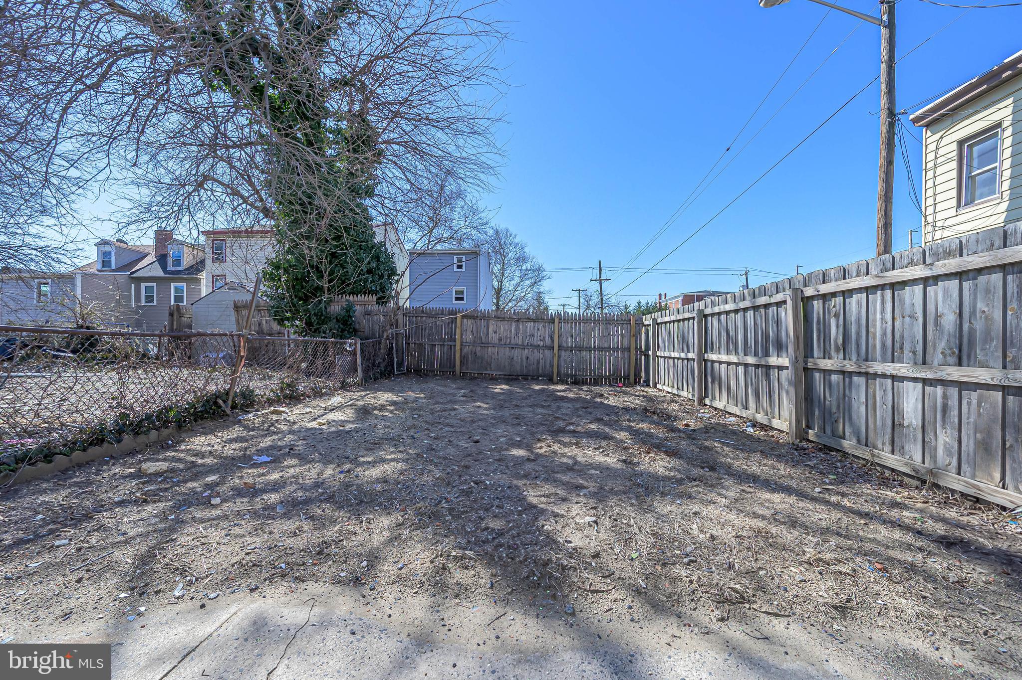 212 MIDDLESEX STREET