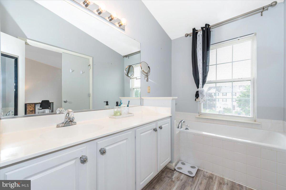 WELLINGTON TRACE - Residential Lease