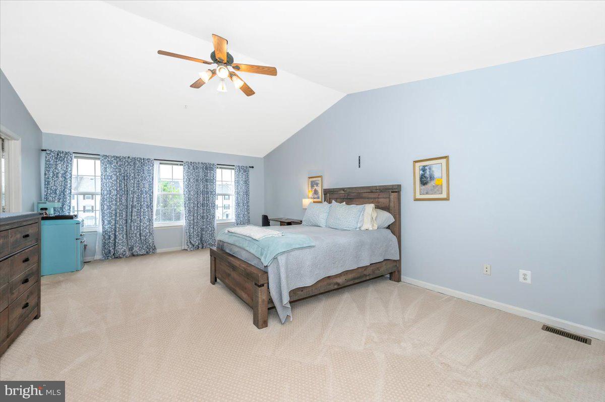 WELLINGTON TRACE - Residential Lease