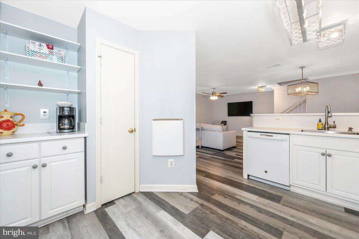 WELLINGTON TRACE - Residential Lease