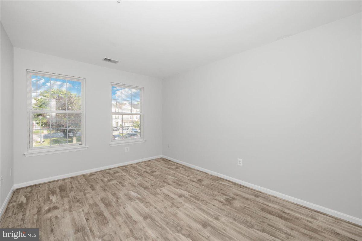 WELLINGTON TRACE - Residential Lease