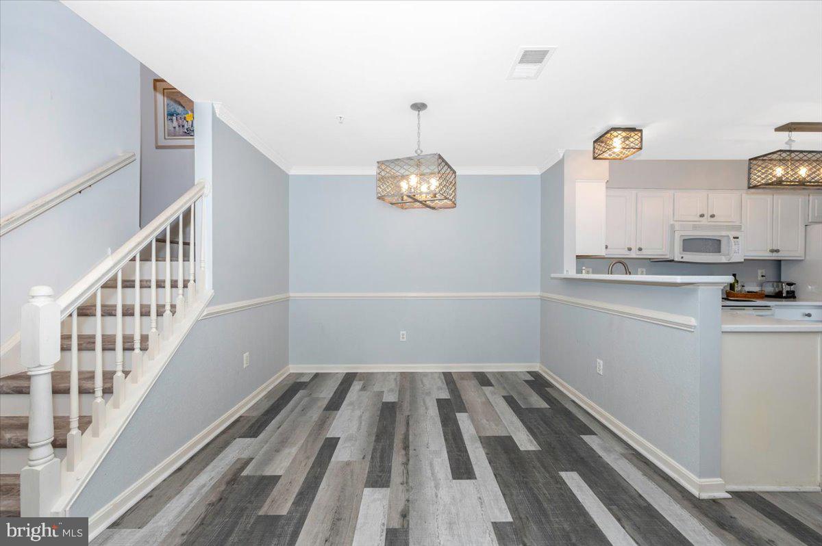 WELLINGTON TRACE - Residential Lease