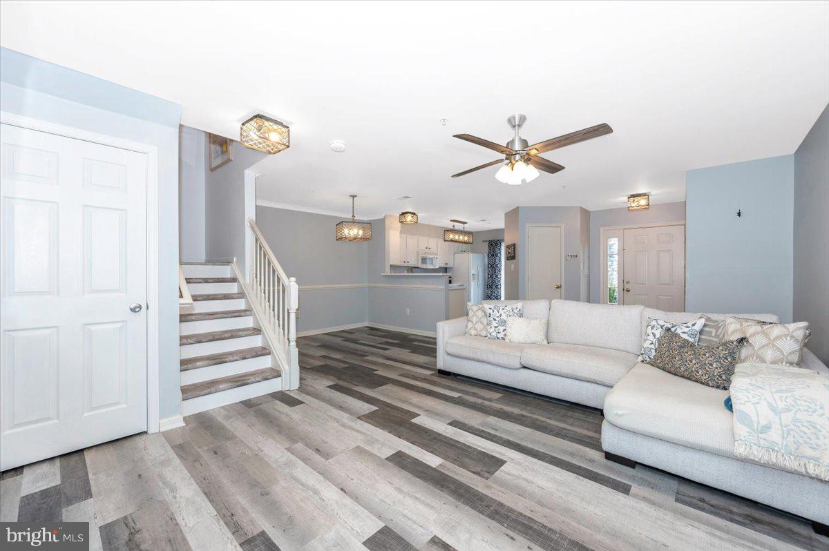 WELLINGTON TRACE - Residential Lease