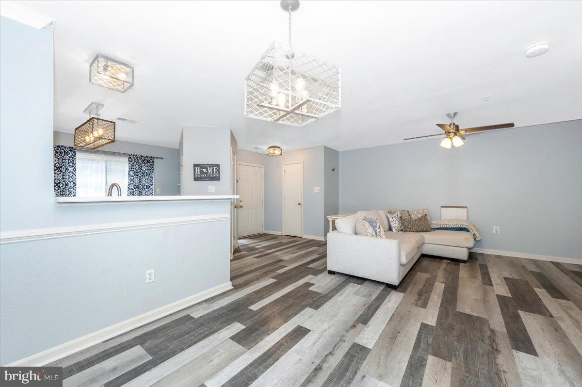 WELLINGTON TRACE - Residential Lease