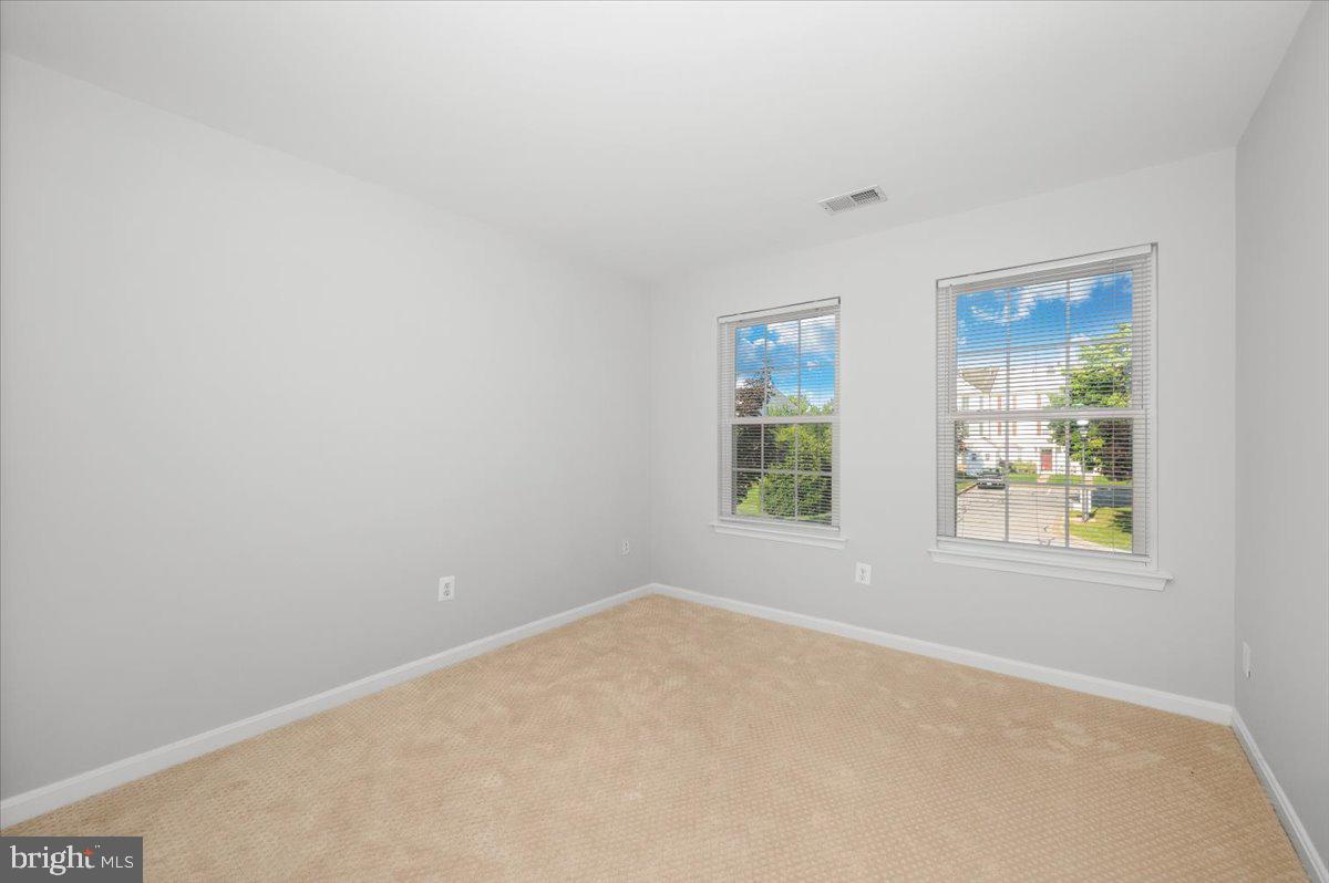 WELLINGTON TRACE - Residential Lease