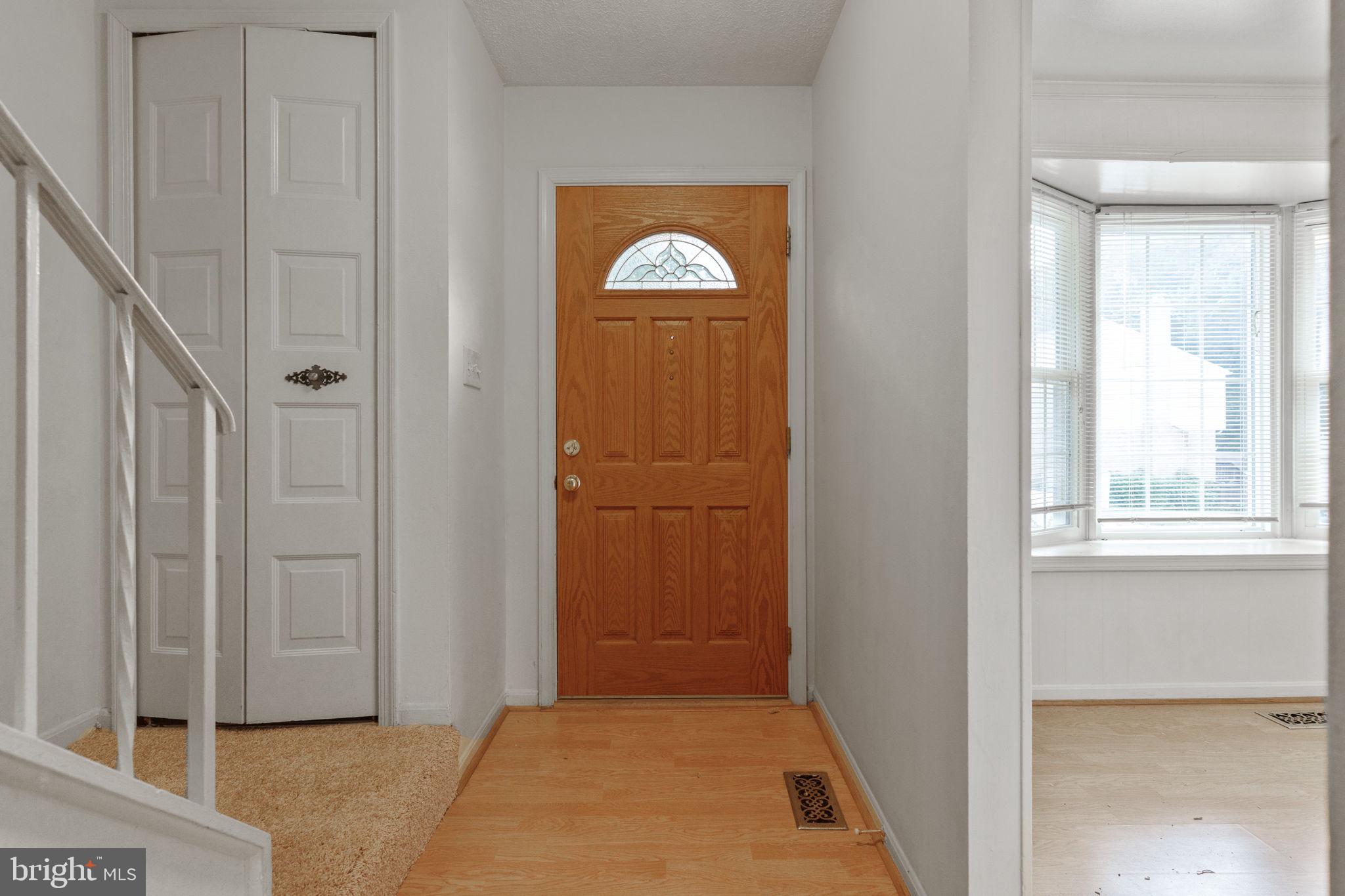 BURKE STATION SQUARE - Residential Lease