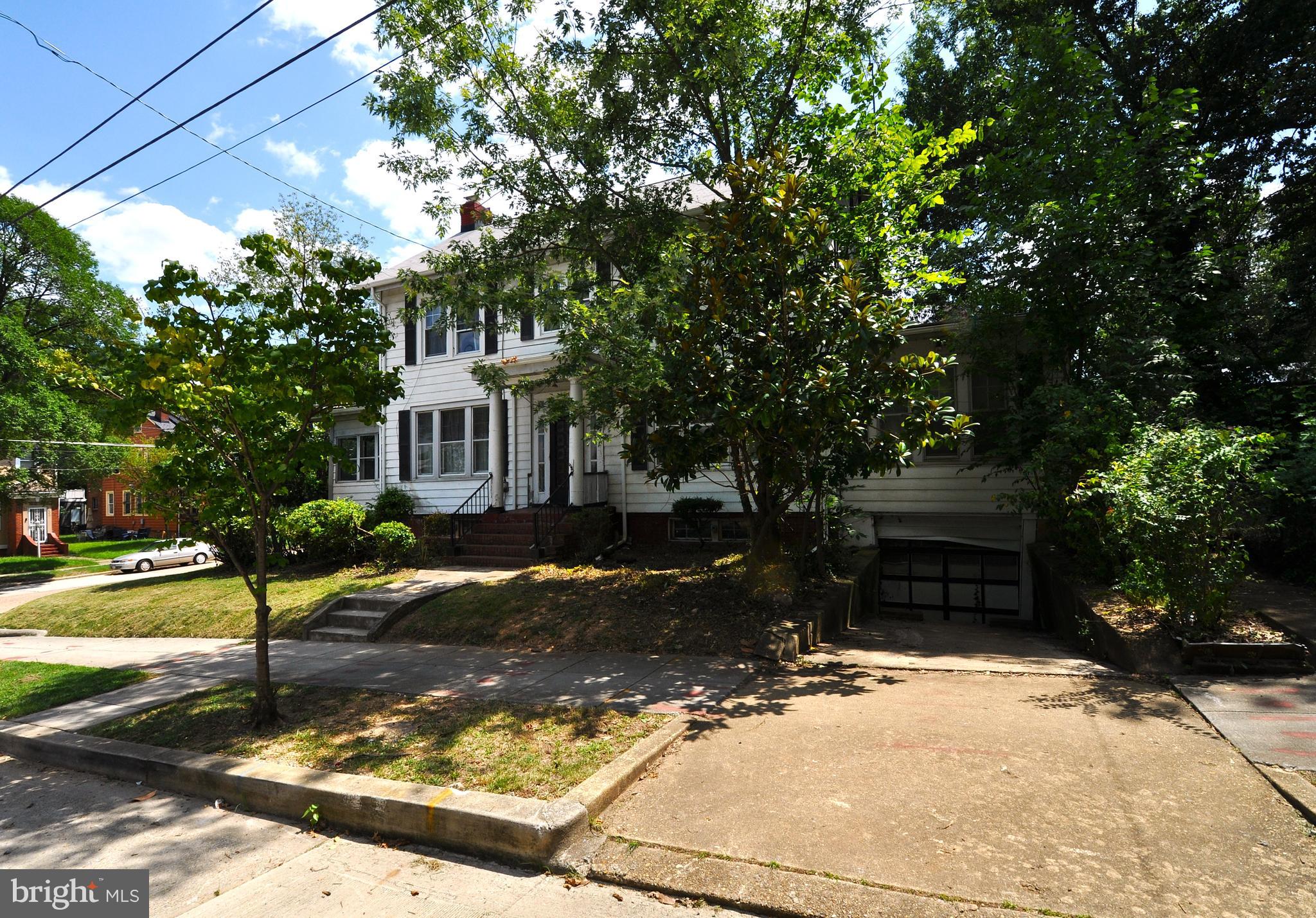 1619 EVARTS STREET NE