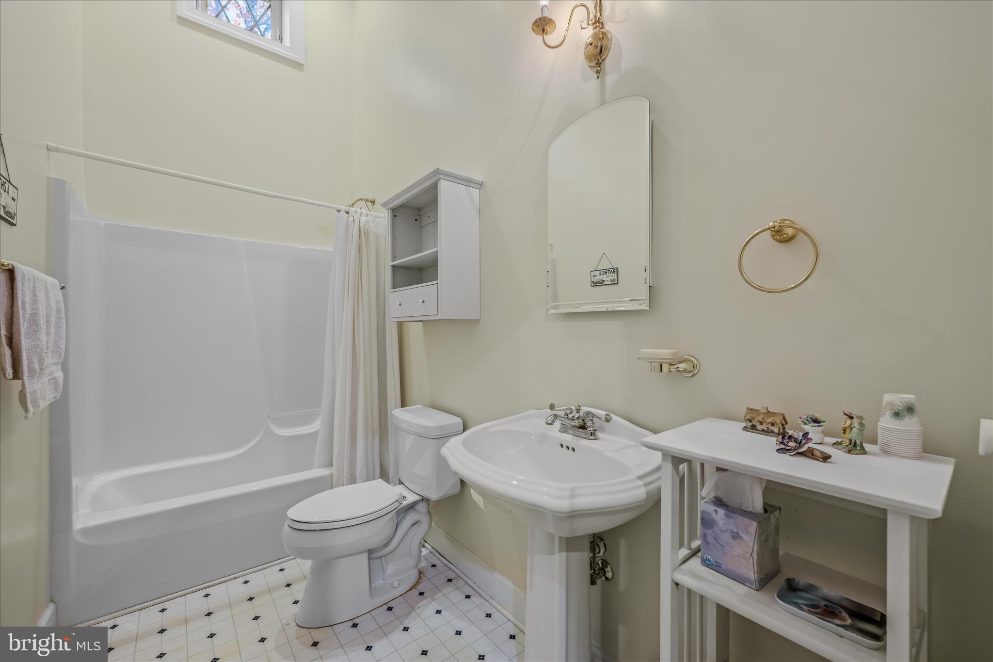 CACAPON EAST - Residential