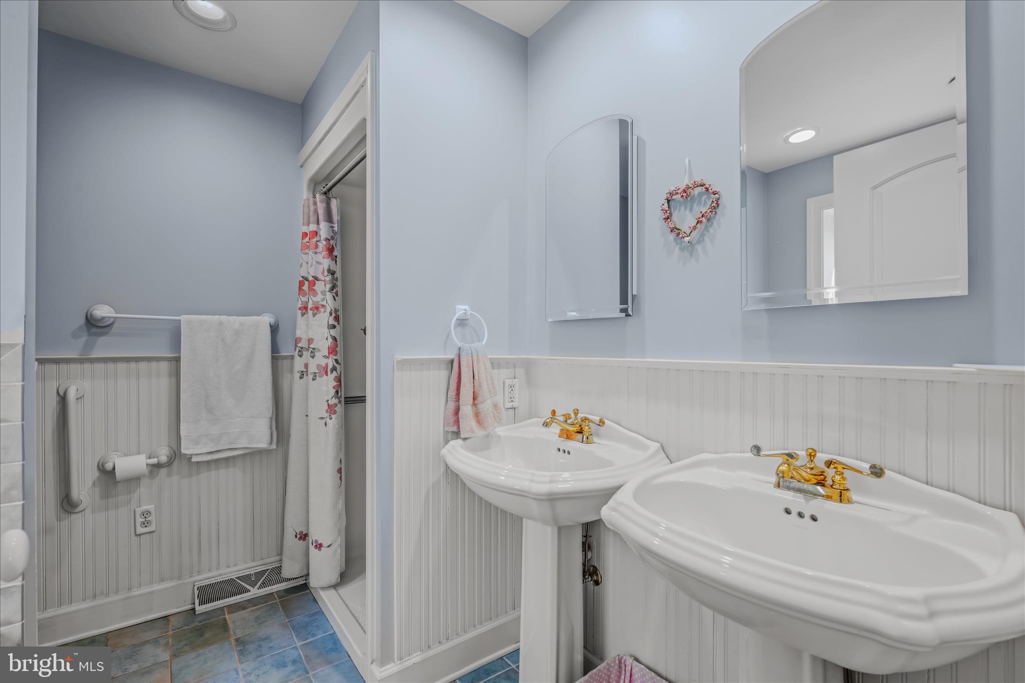 CACAPON EAST - Residential