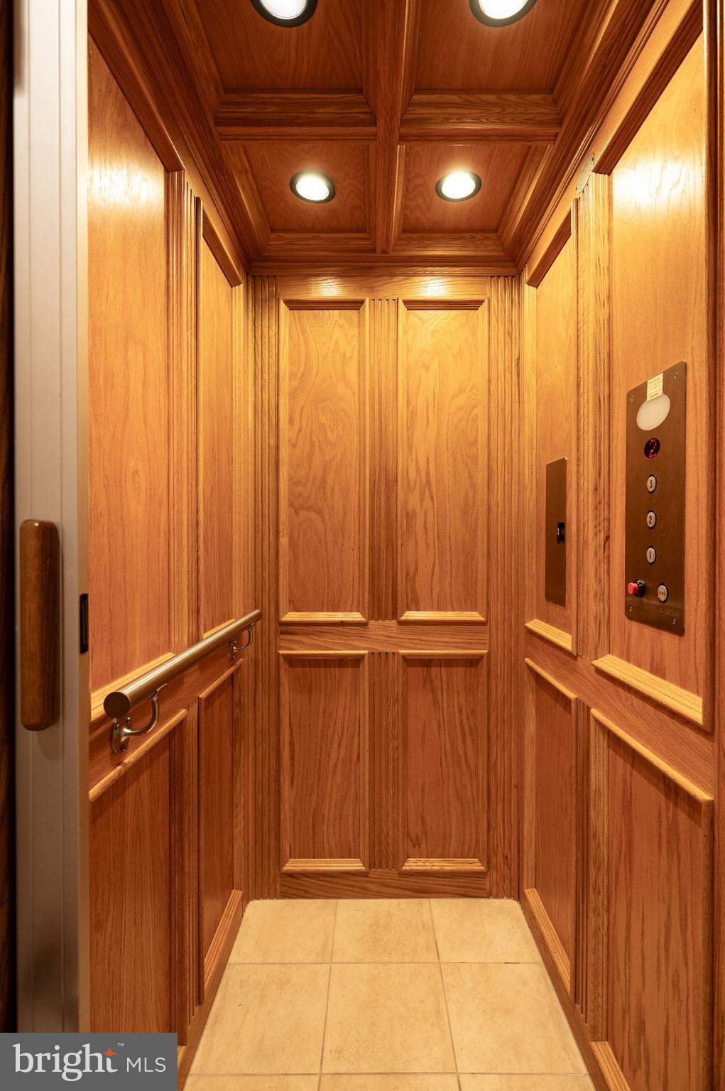 CHESTNUT HILL FARM - Residential