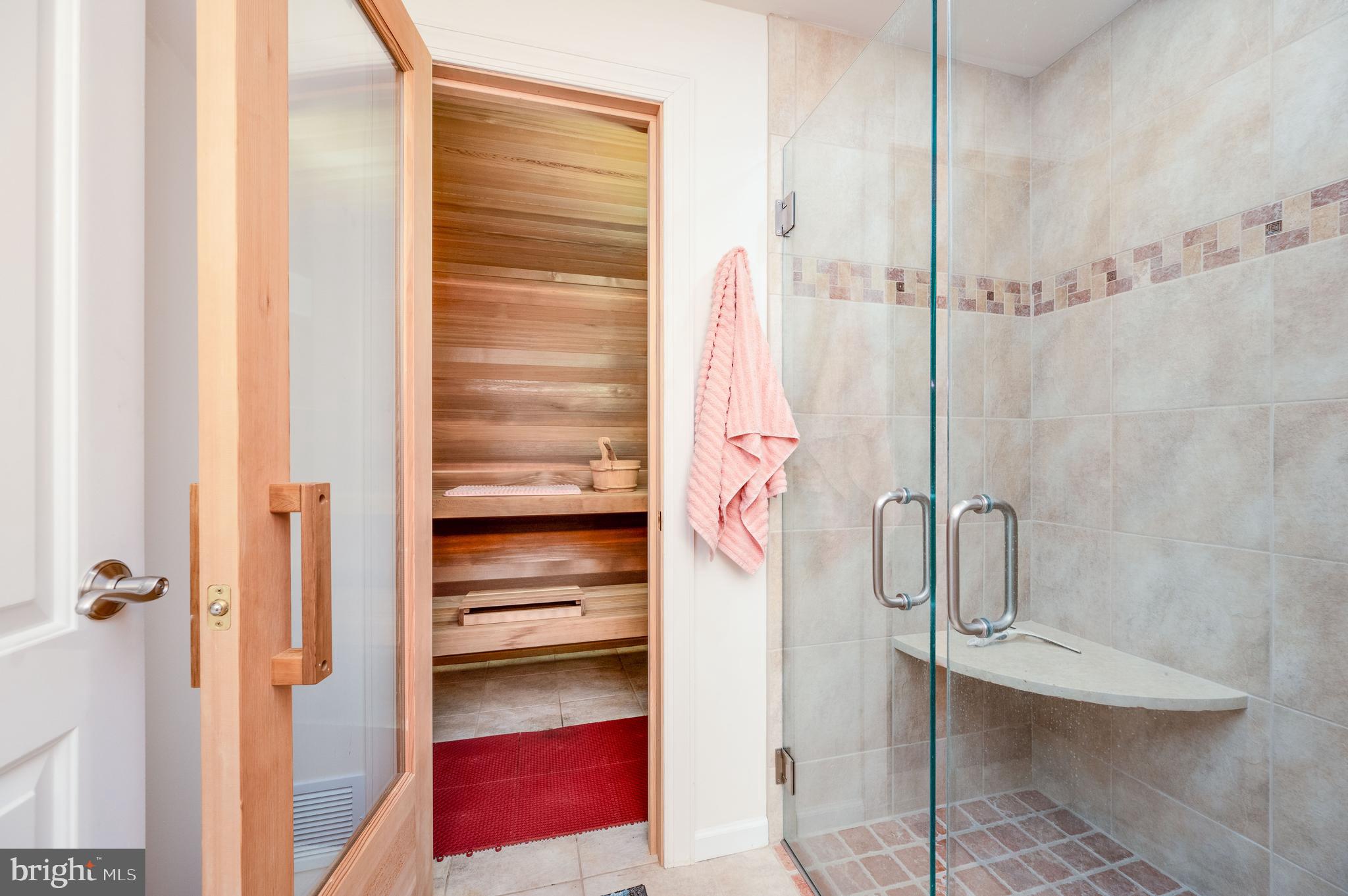 CHESTNUT HILL FARM - Residential