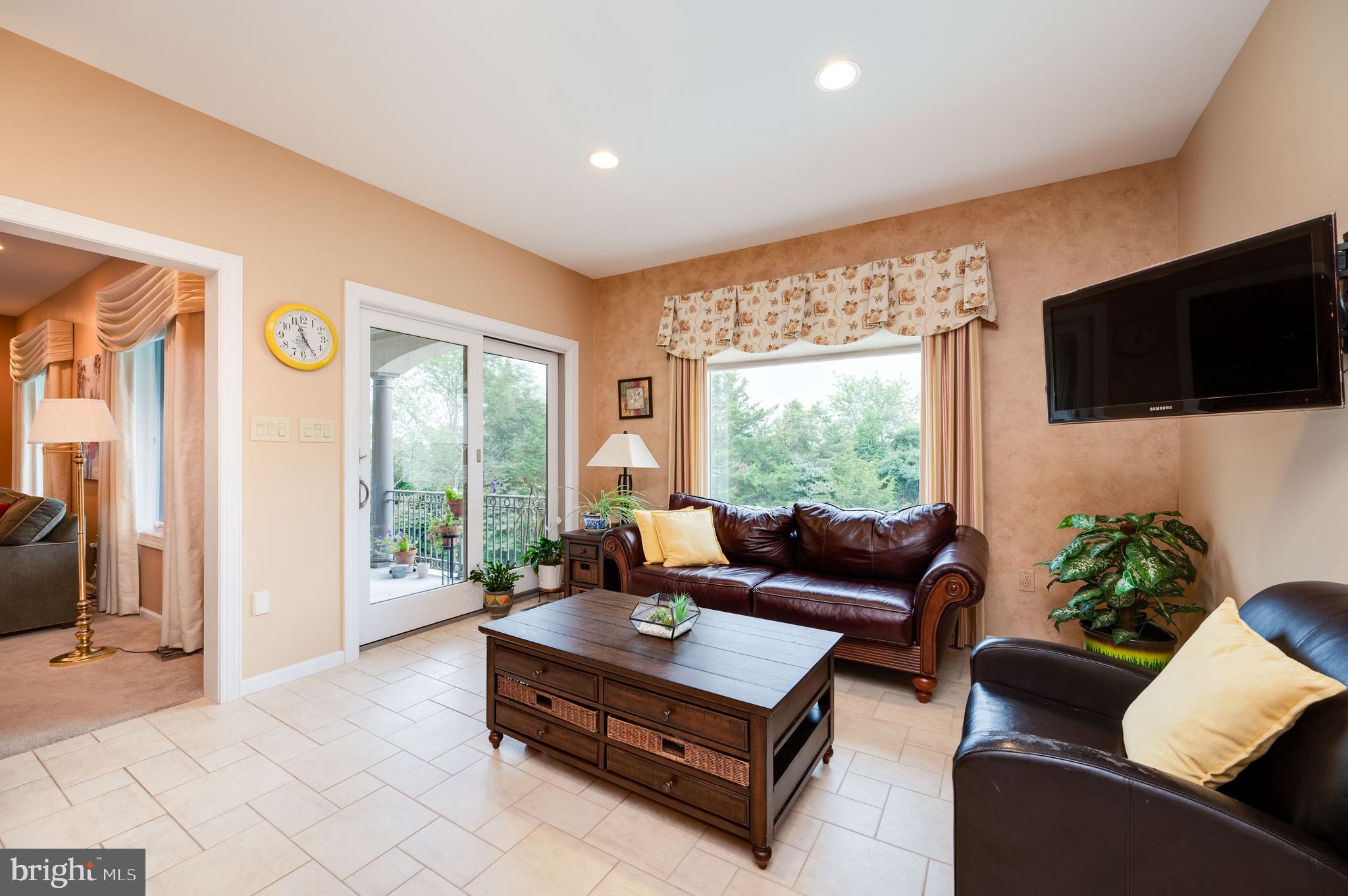 CHESTNUT HILL FARM - Residential