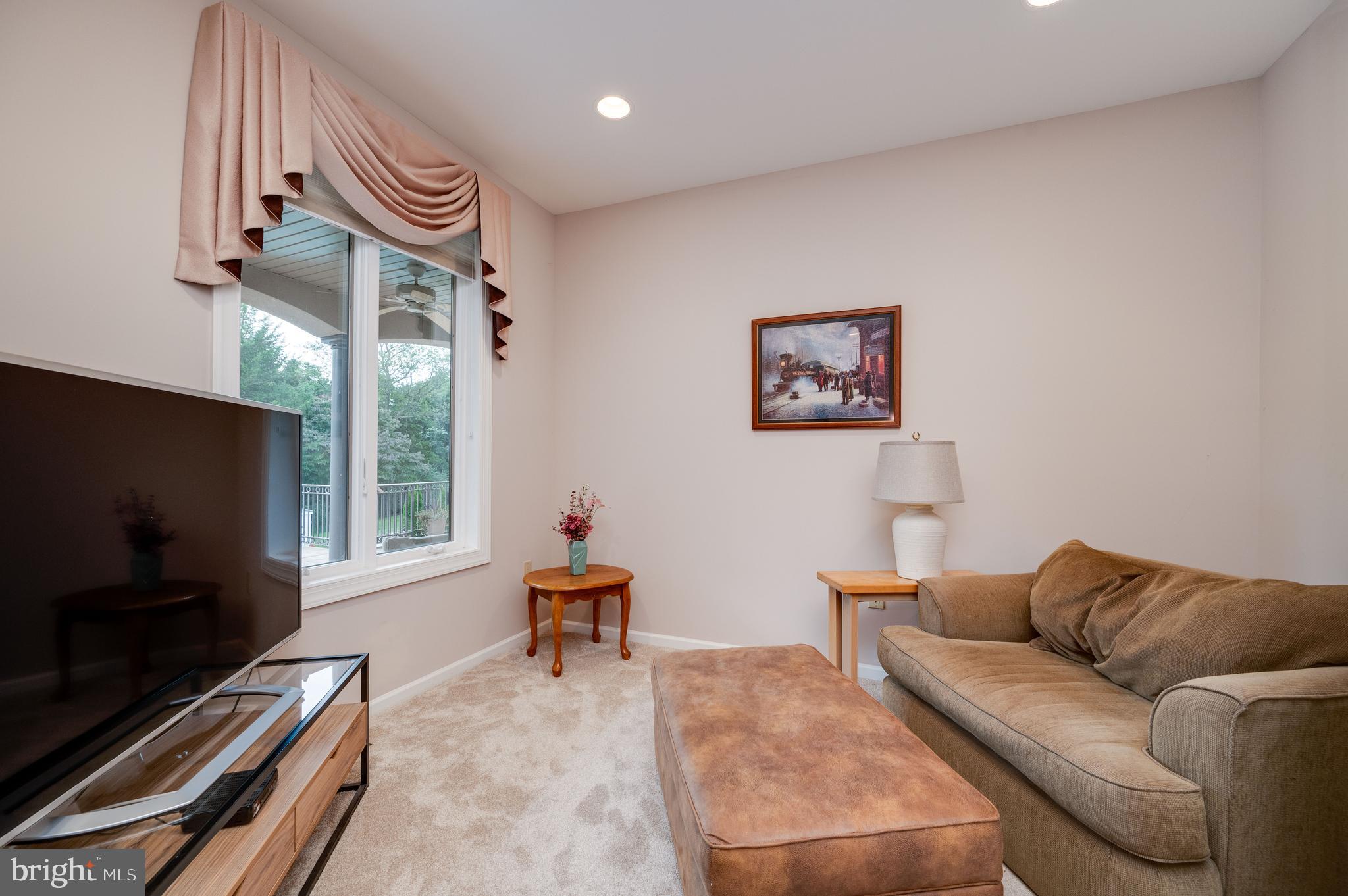 CHESTNUT HILL FARM - Residential